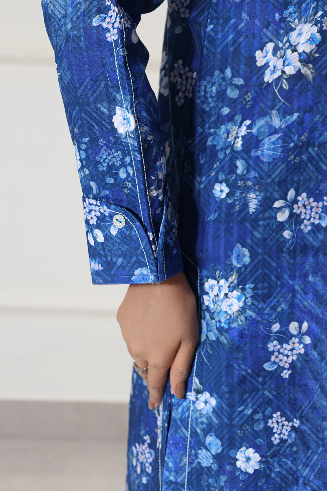 Unstitched Printed Lawn 2 Piece (Shirt/Trouser) - Image 7