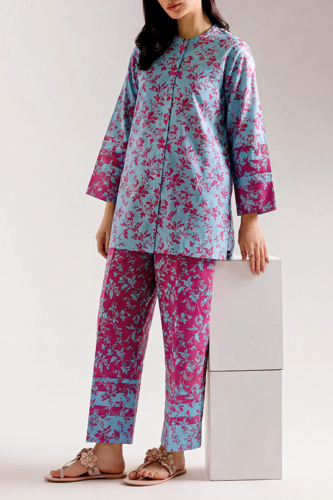Unstitched Printed Lawn 2 Piece (Shirt/Trouser)