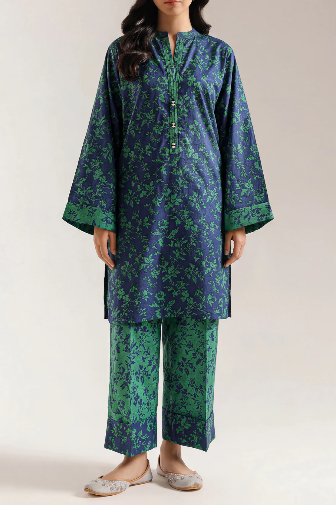 Unstitched Printed Lawn 2 Piece (Shirt/Trouser)