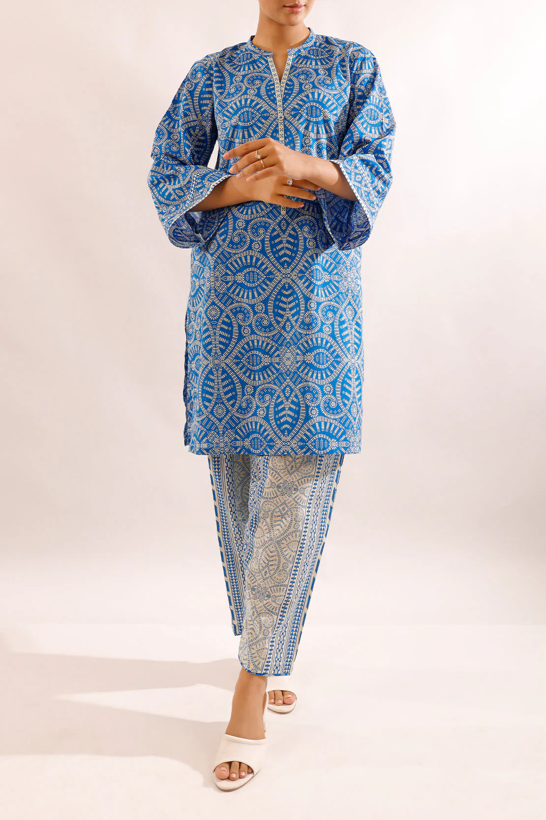 Unstitched Printed Lawn 2 Piece (Shirt/Trouser) - Image 3