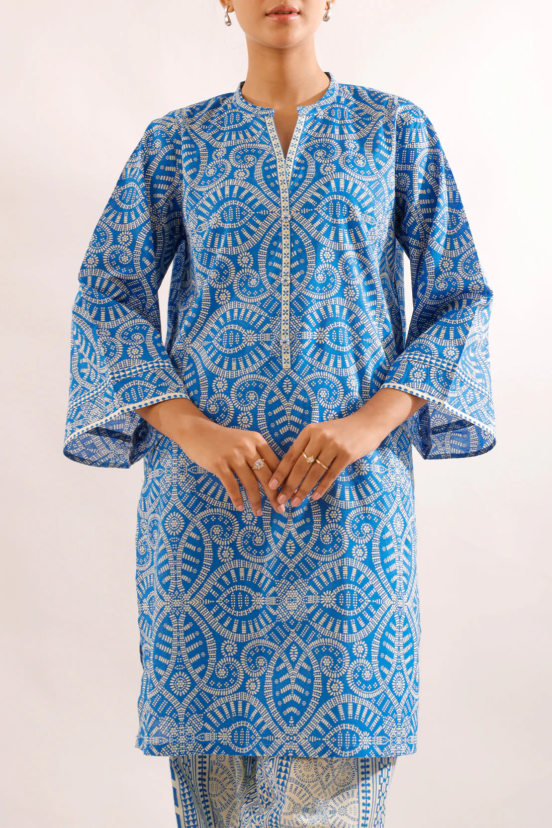 Unstitched Printed Lawn 2 Piece (Shirt/Trouser) - Image 4