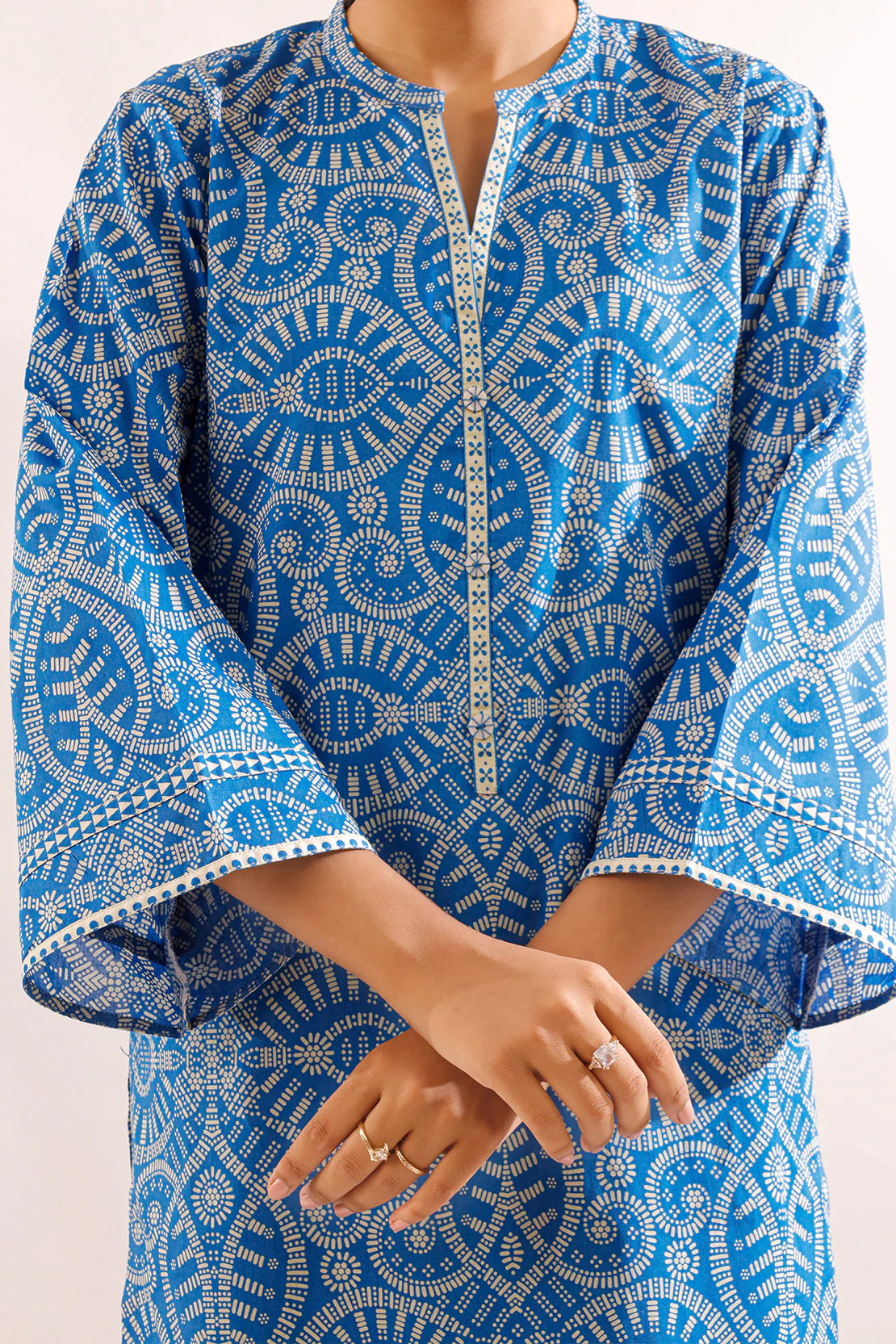 Unstitched Printed Lawn 2 Piece (Shirt/Trouser) - Image 5