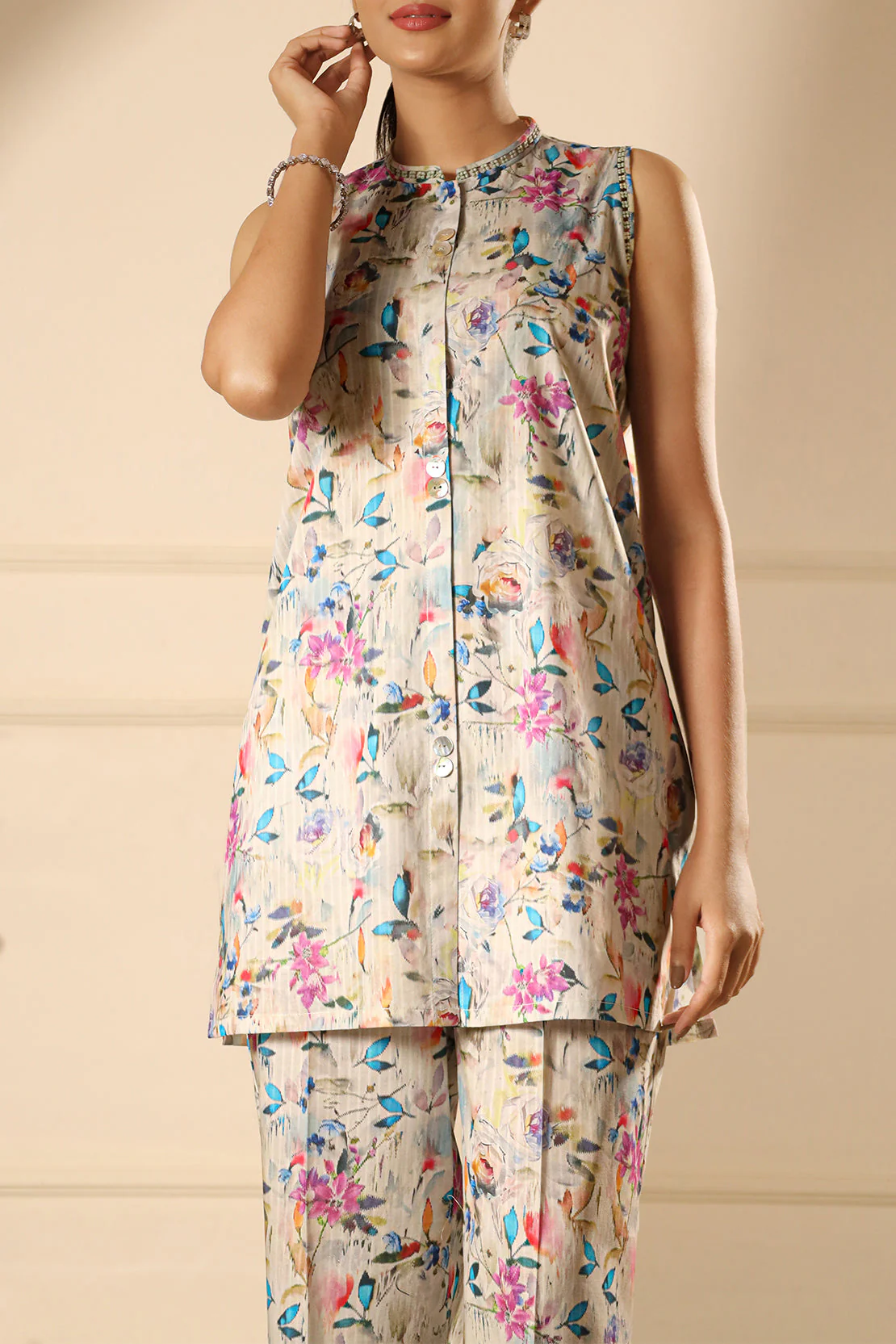 Unstitched Printed Lawn 2 Piece (Shirt/Trouser) - Image 5