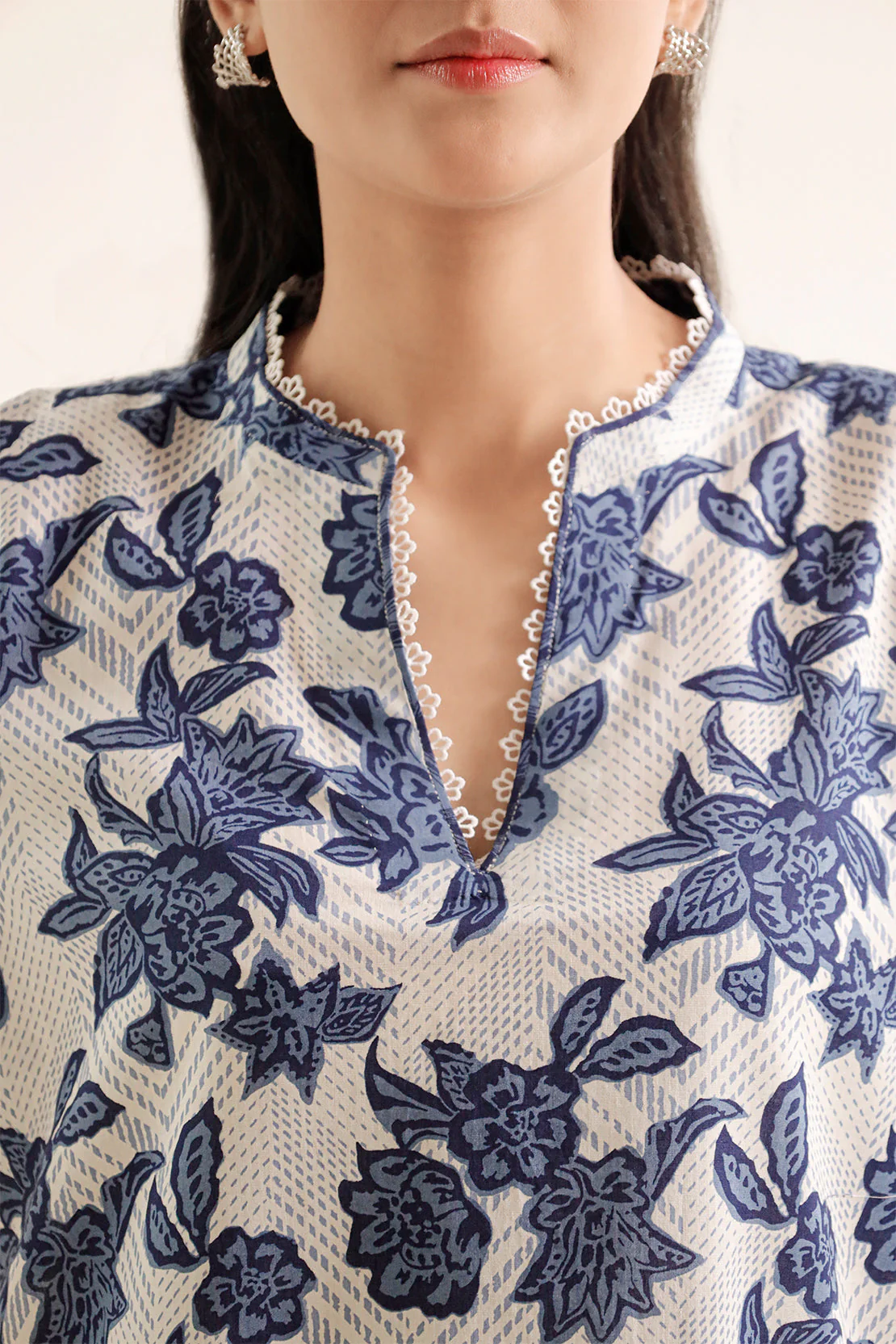 Unstitched Printed Lawn 2 Piece (Shirt/Trouser) - Image 4