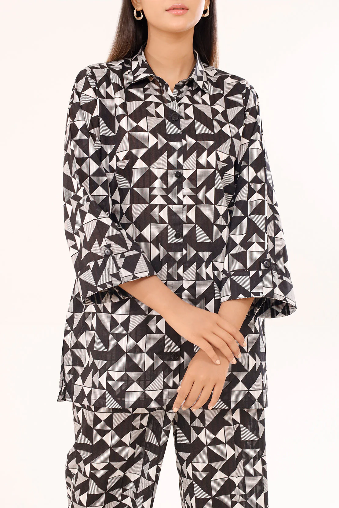 Unstitched Printed Lawn 2 Piece (Shirt/Trouser) - Image 3