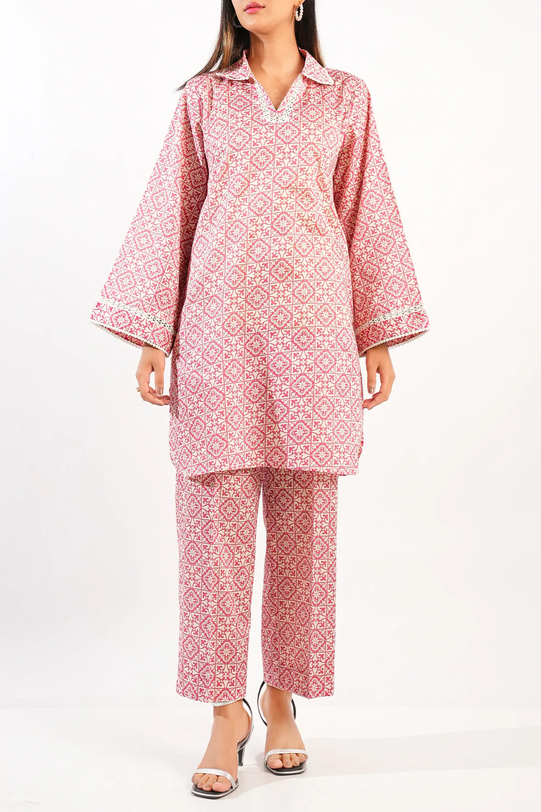 Unstitched Printed Lawn 2 Piece (Shirt/Trouser)
