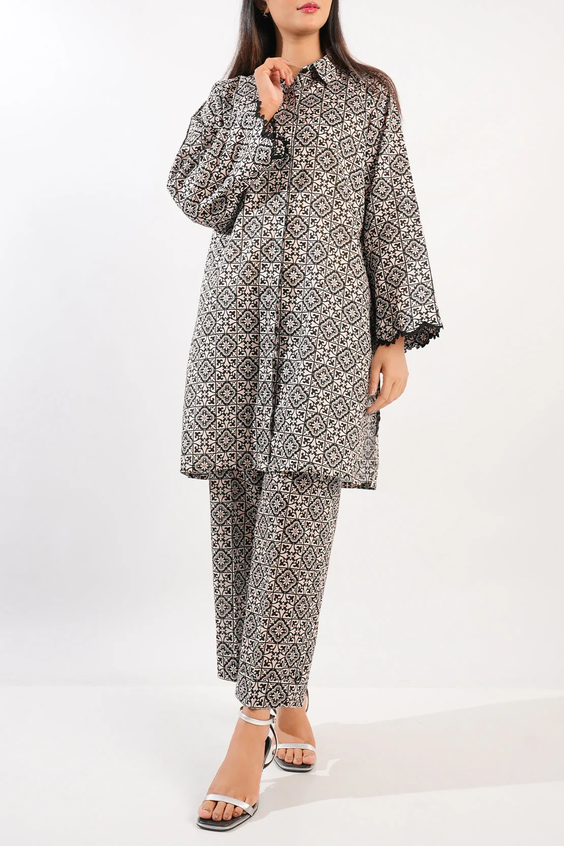 Unstitched Printed Lawn 2 Piece (Shirt/Trouser) - Image 2
