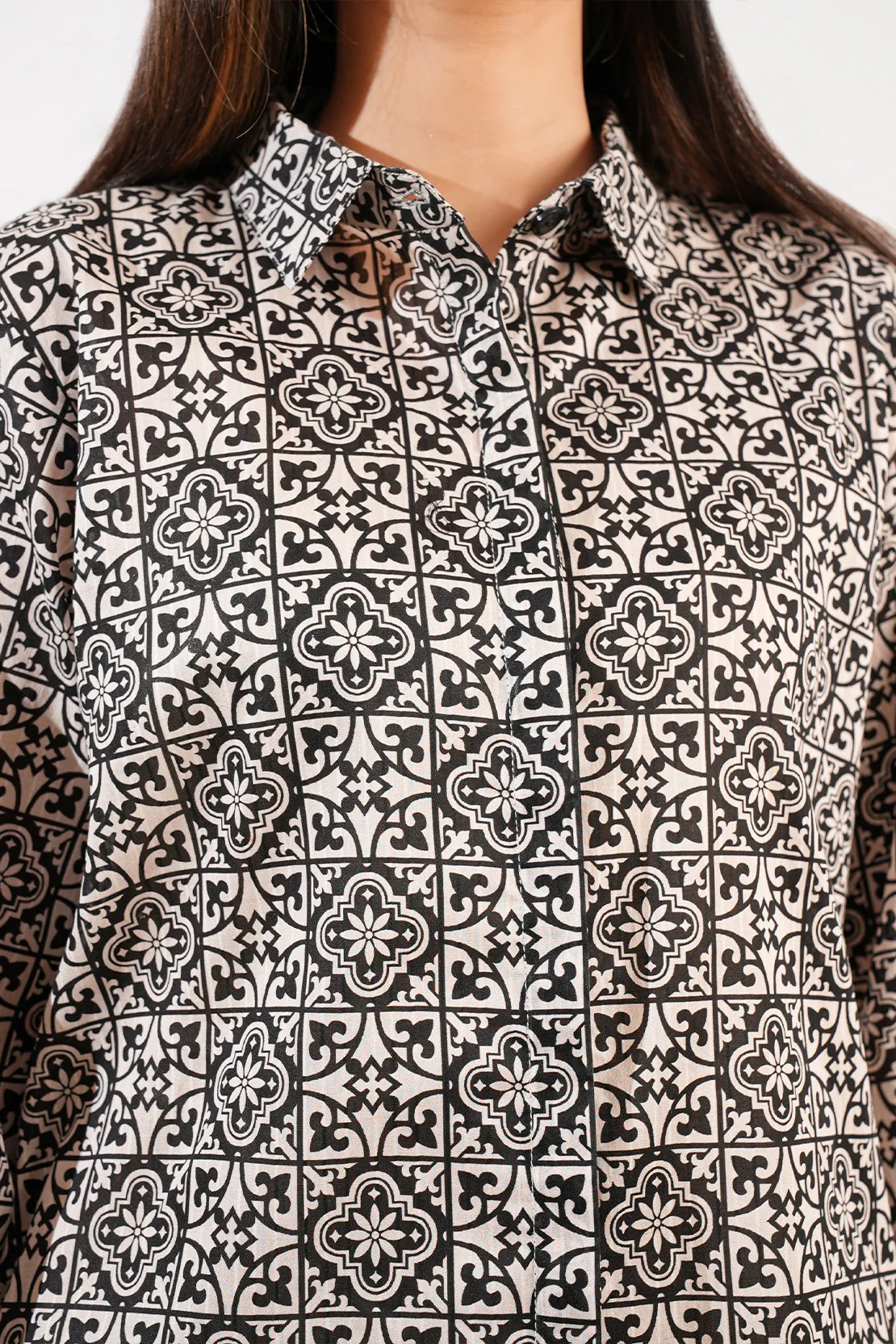 Unstitched Printed Lawn 2 Piece (Shirt/Trouser) - Image 5