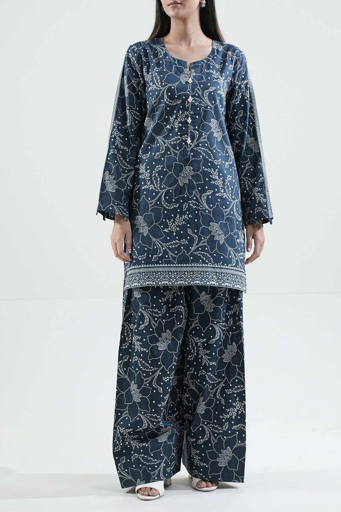 Unstitched Printed Lawn 2 Piece (Shirt/Trouser)