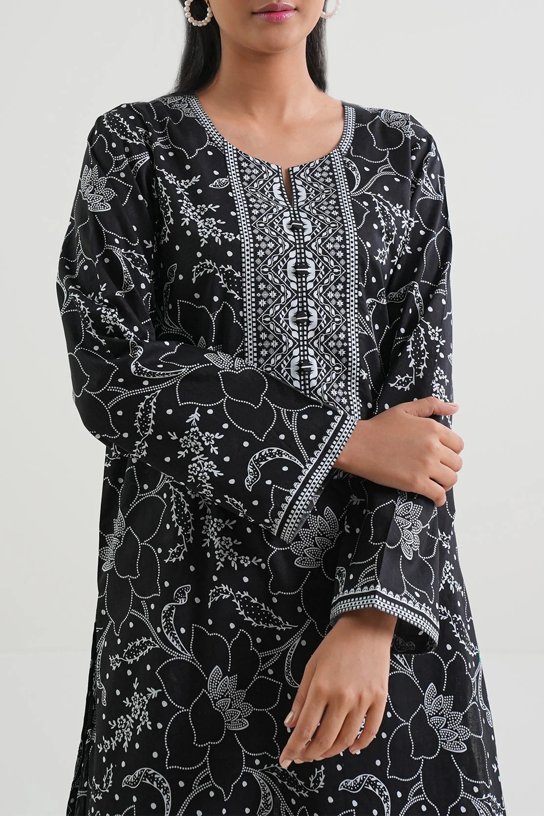Unstitched Printed Lawn 2 Piece (Shirt/Trouser) - Image 5