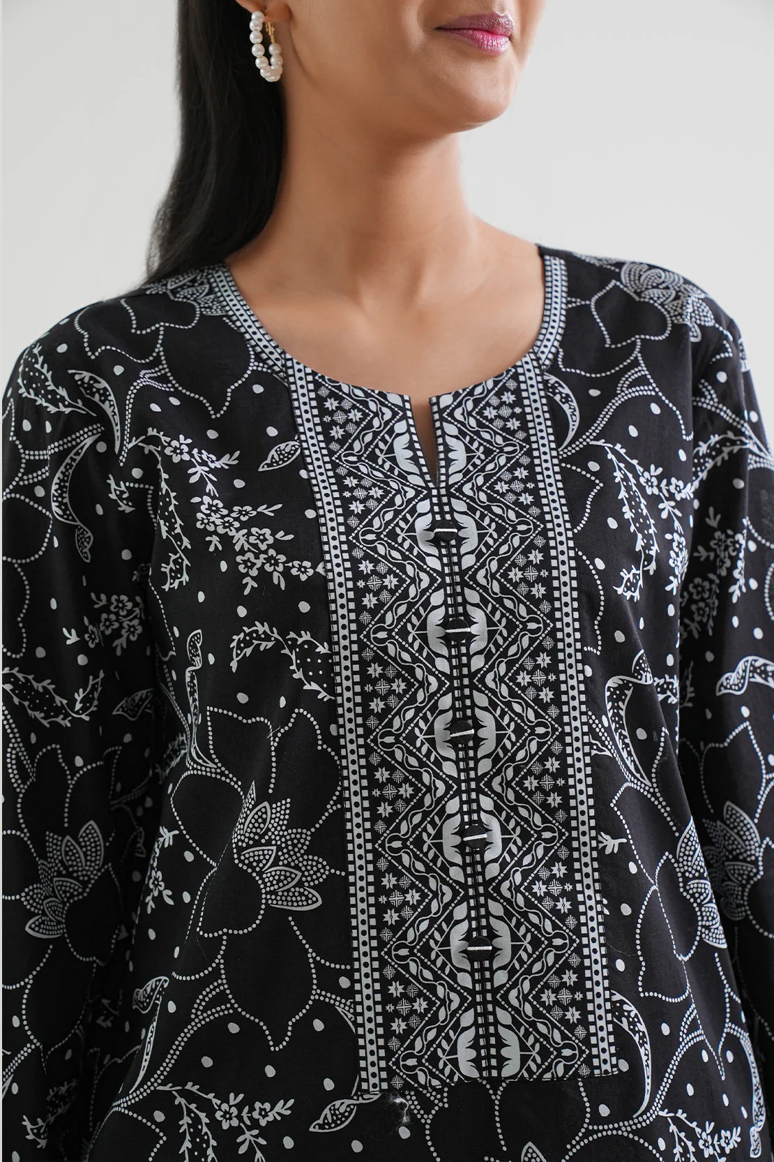 Unstitched Printed Lawn 2 Piece (Shirt/Trouser) - Image 6