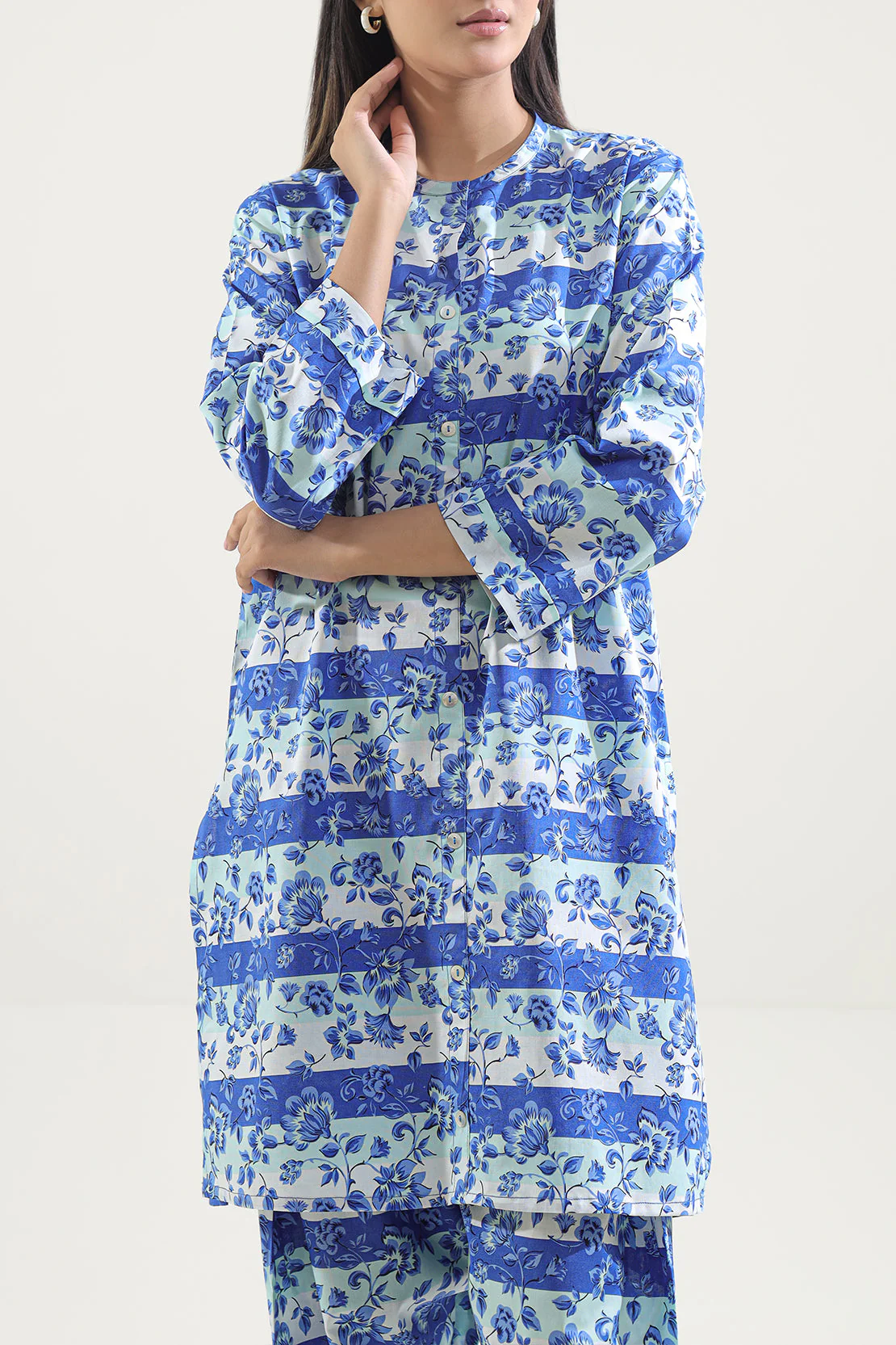 Unstitched Printed Lawn 2 Piece (Shirt/Trouser) - Image 3