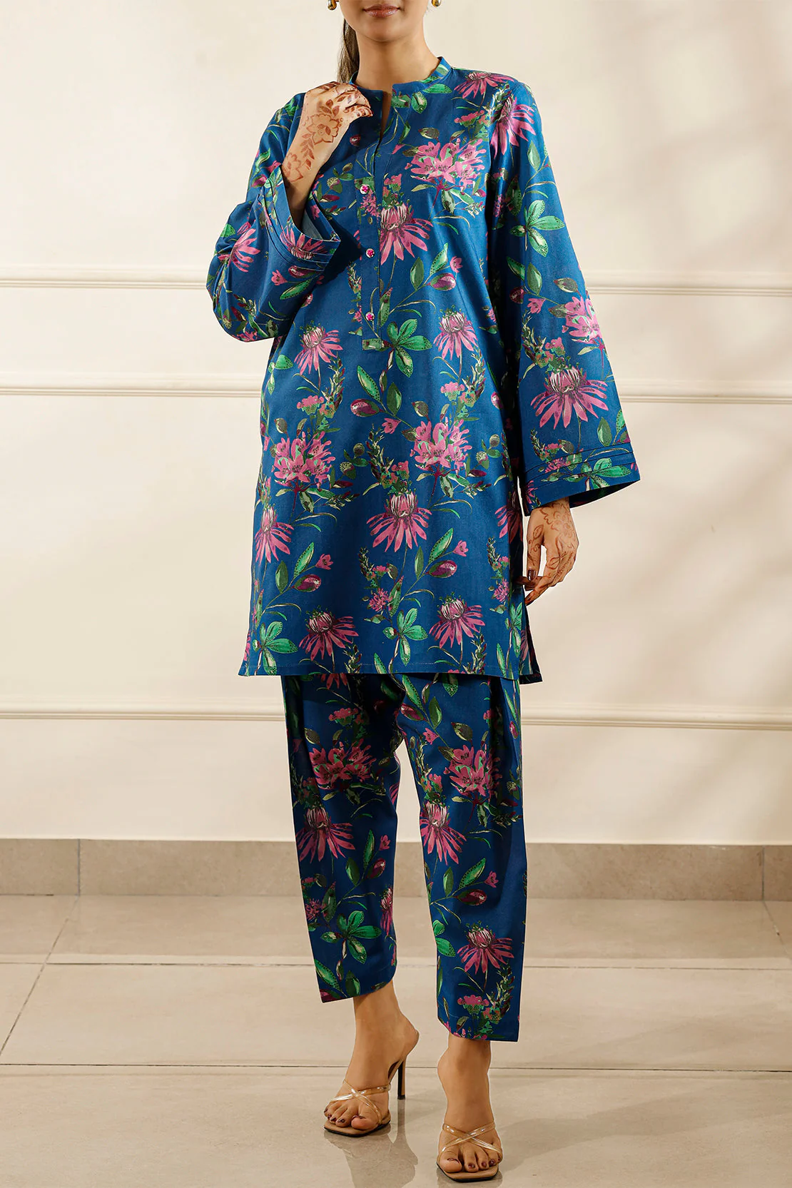 Unstitched Printed Lawn 2 Piece (Shirt/Trouser) - Image 3