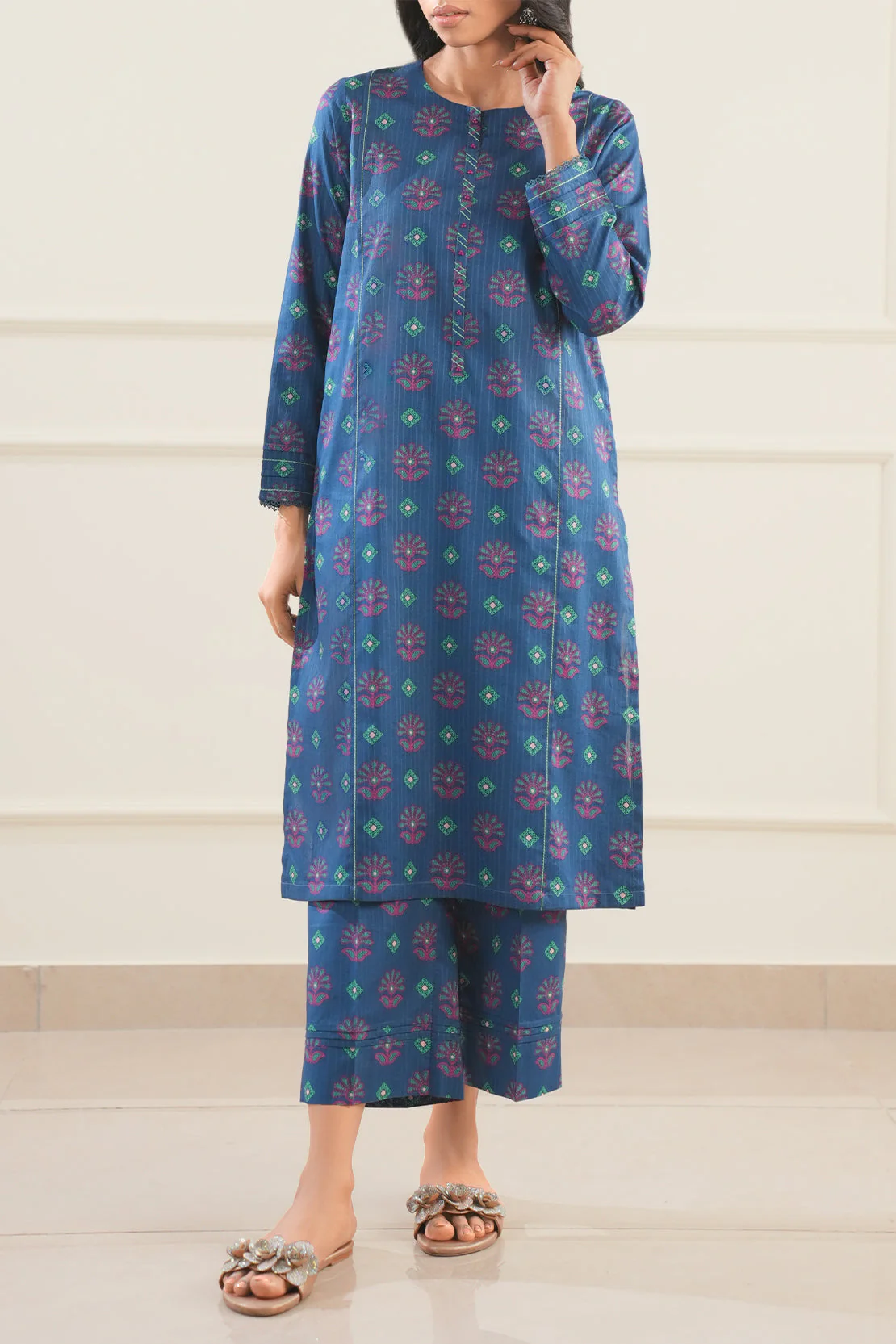 Unstitched Printed Lawn 2 Piece (Shirt/Trouser)
