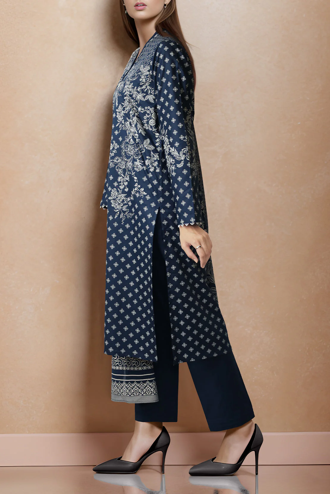 Unstitched Printed Lawn 2 Piece (Shirt/Trouser) - Image 3