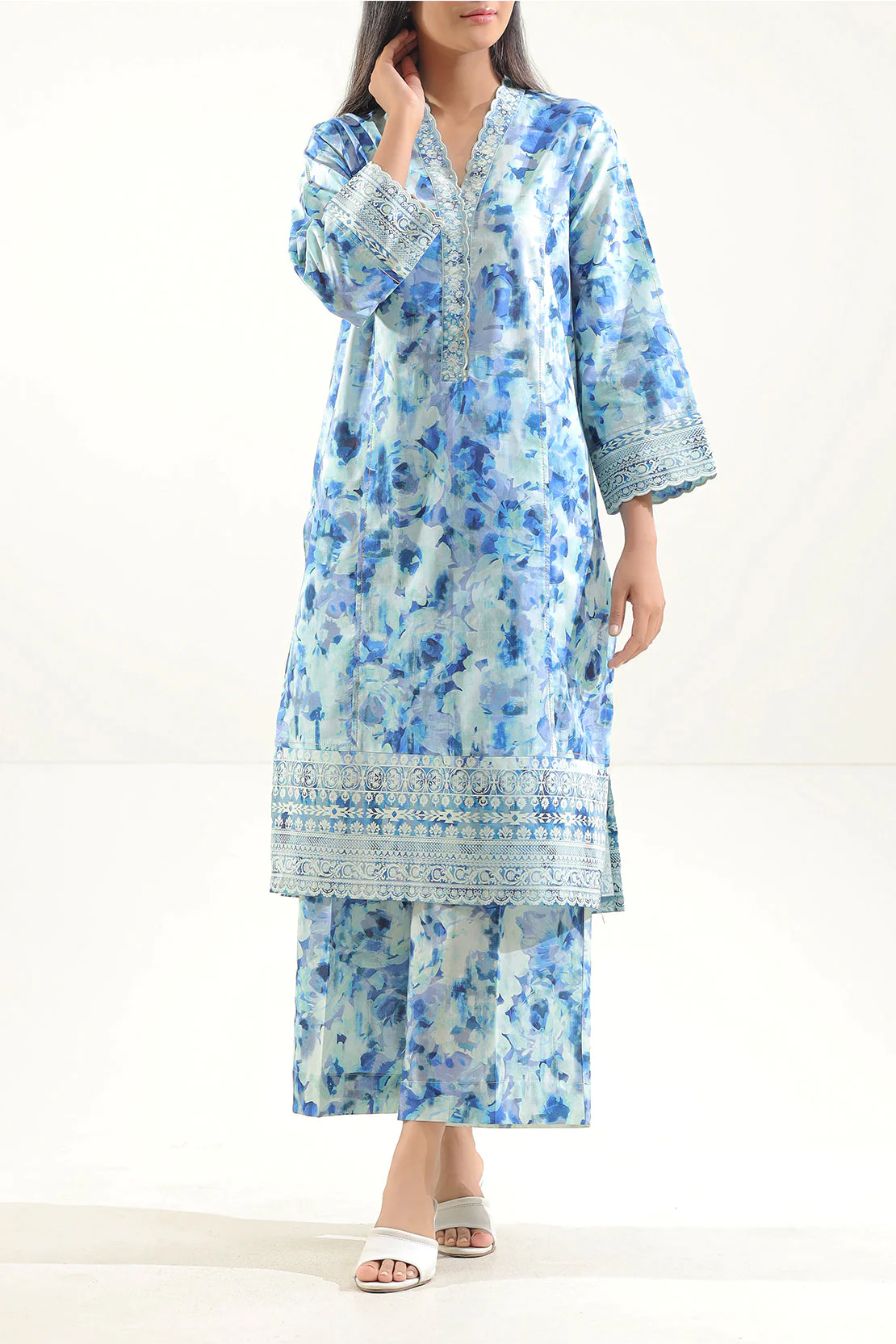 Unstitched Printed Lawn 2 Piece (Shirt/Trouser)