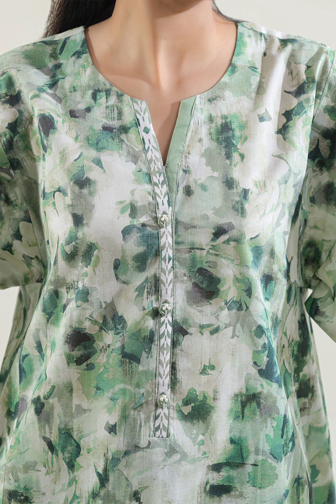 Unstitched Printed Lawn 2 Piece (Shirt/Trouser) - Image 4