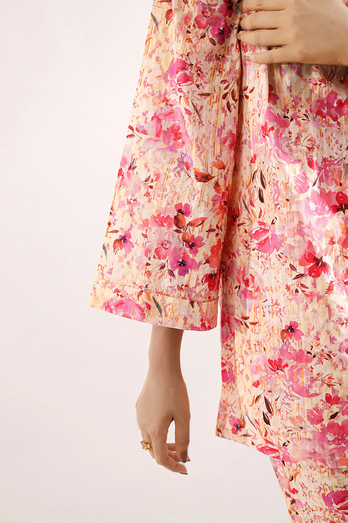 Unstitched Printed Lawn 2 Piece (Shirt/Trouser) - Image 6