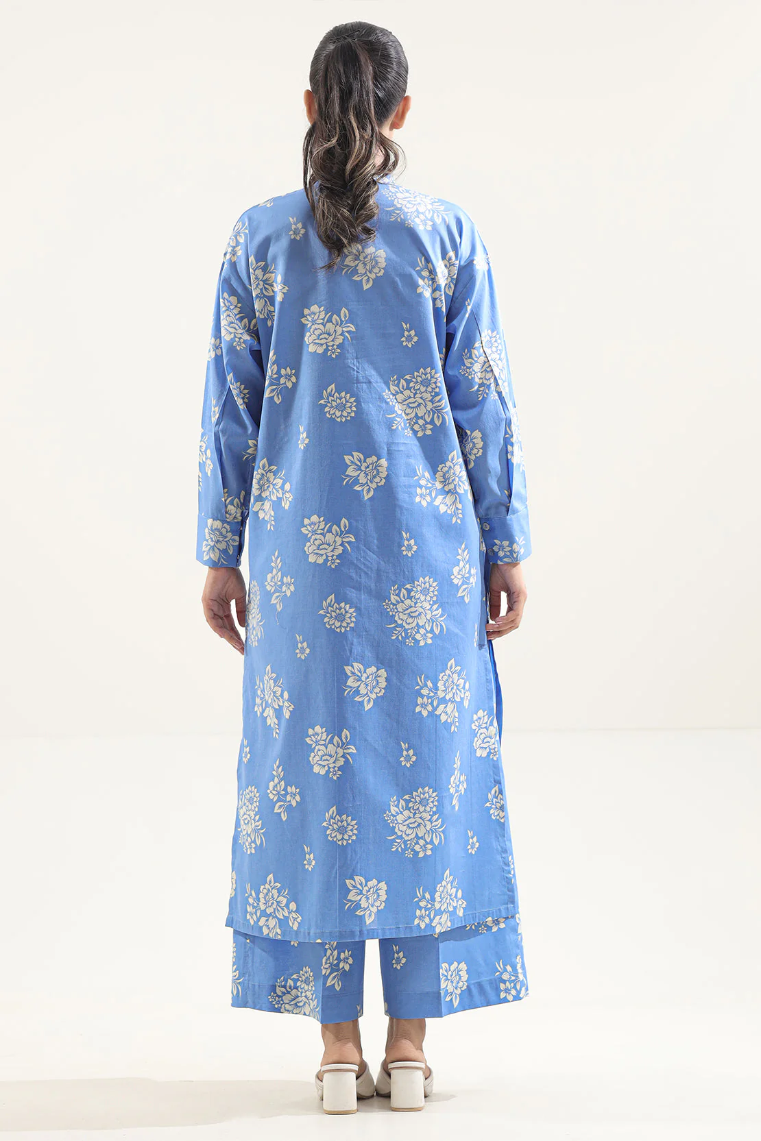Unstitched Printed Lawn 2 Piece (Shirt/Trouser) - Image 3