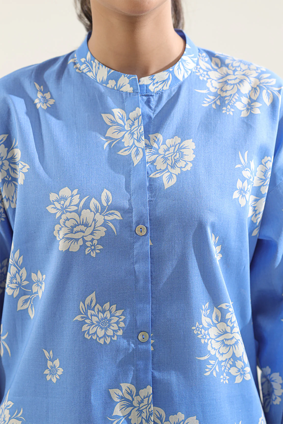 Unstitched Printed Lawn 2 Piece (Shirt/Trouser) - Image 4