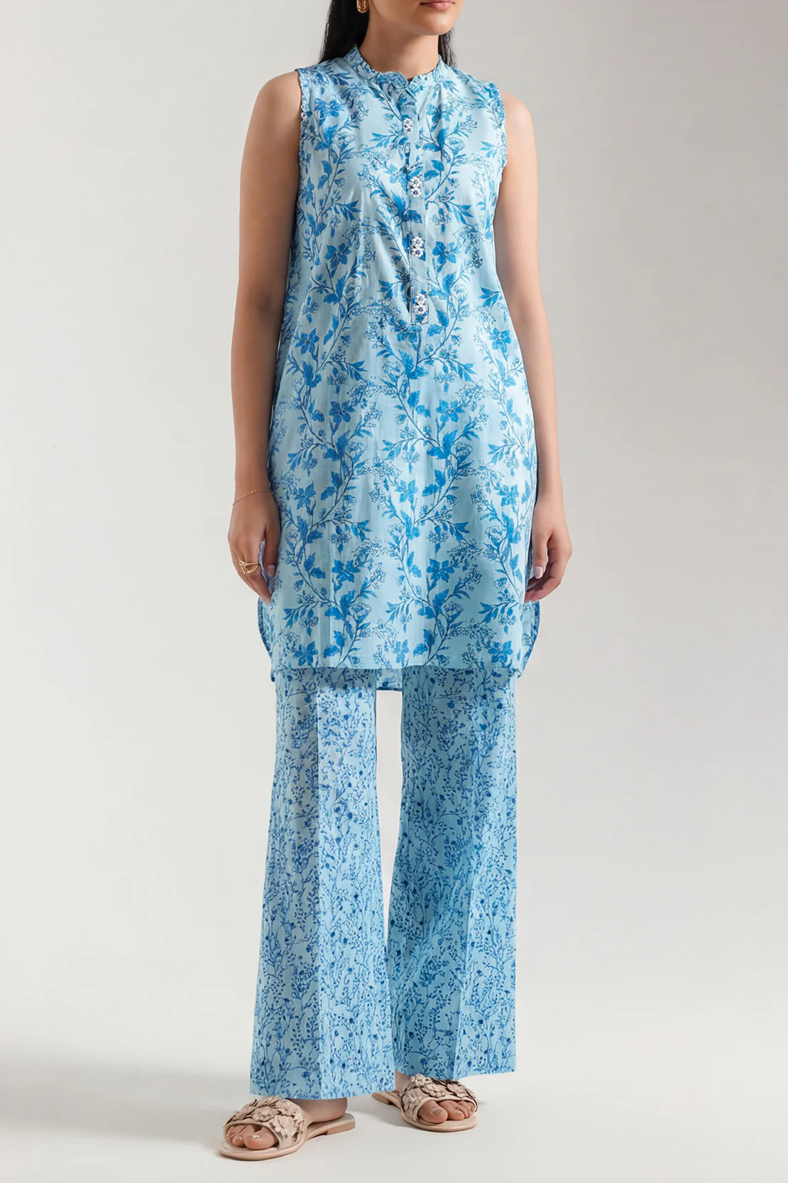 Unstitched Printed Lawn 2 Piece (Shirt/Trouser)