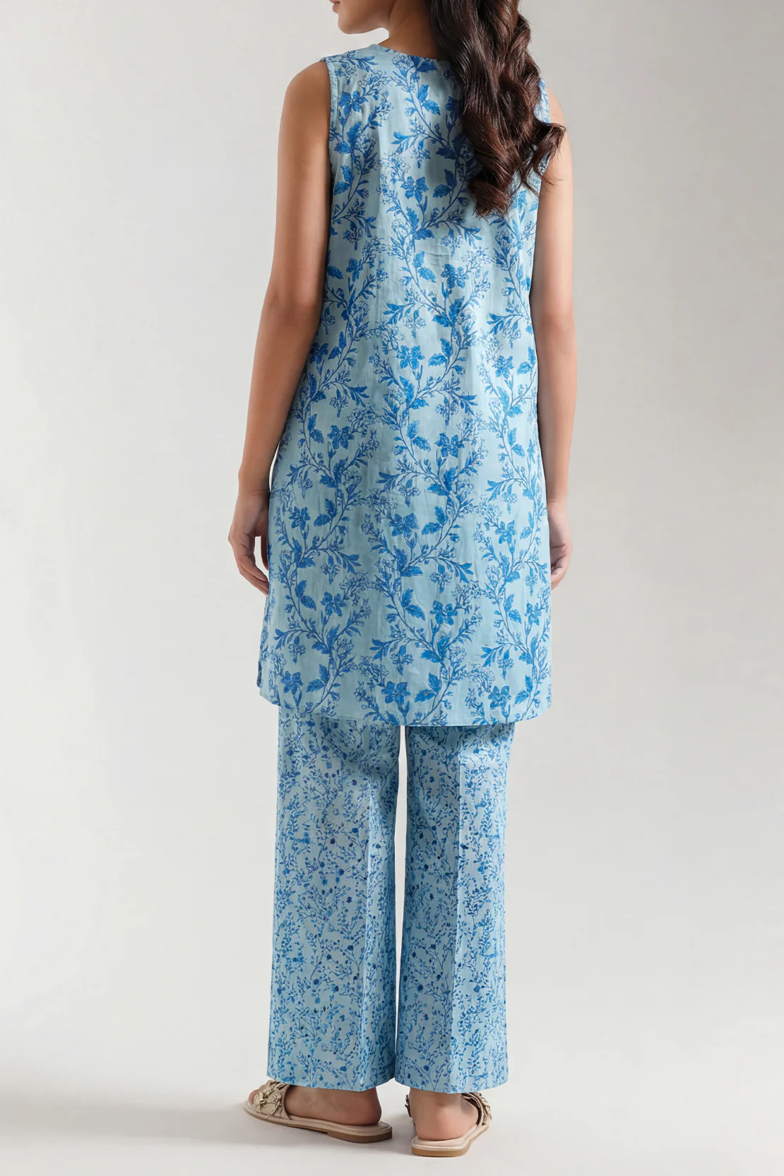 Unstitched Printed Lawn 2 Piece (Shirt/Trouser) - Image 4