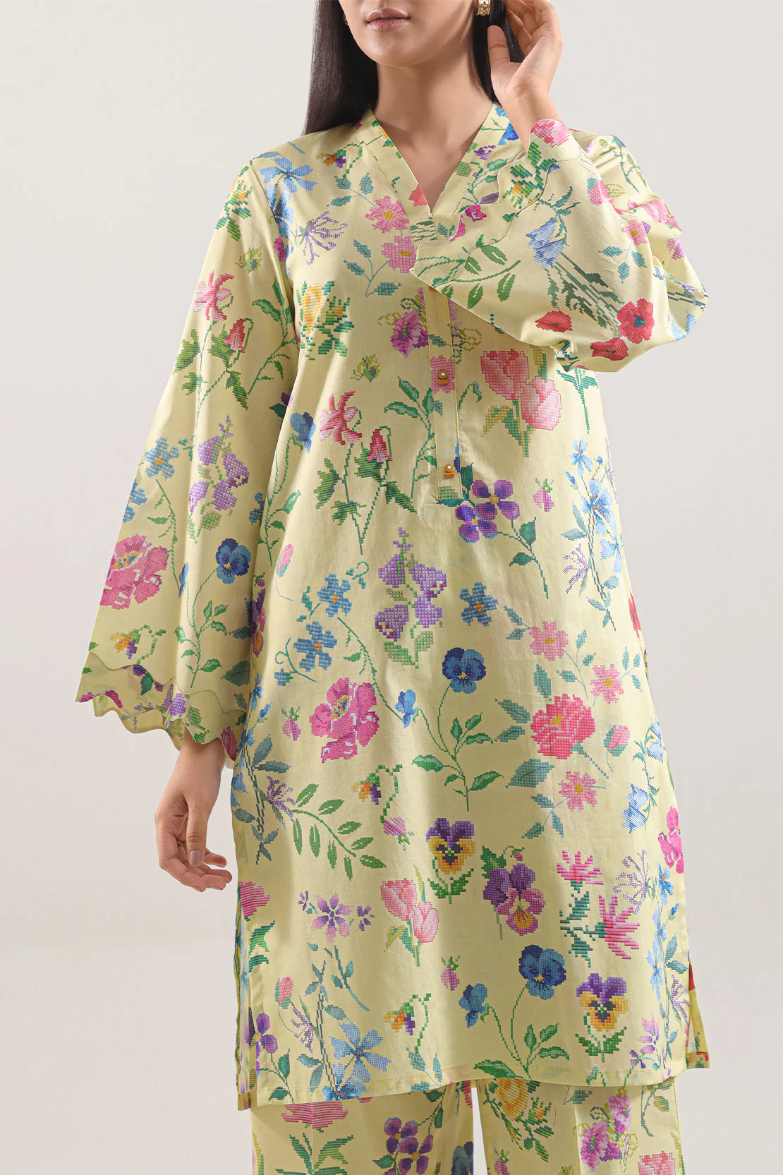 Unstitched Printed Lawn 2 Piece (Shirt/Trouser) - Image 3