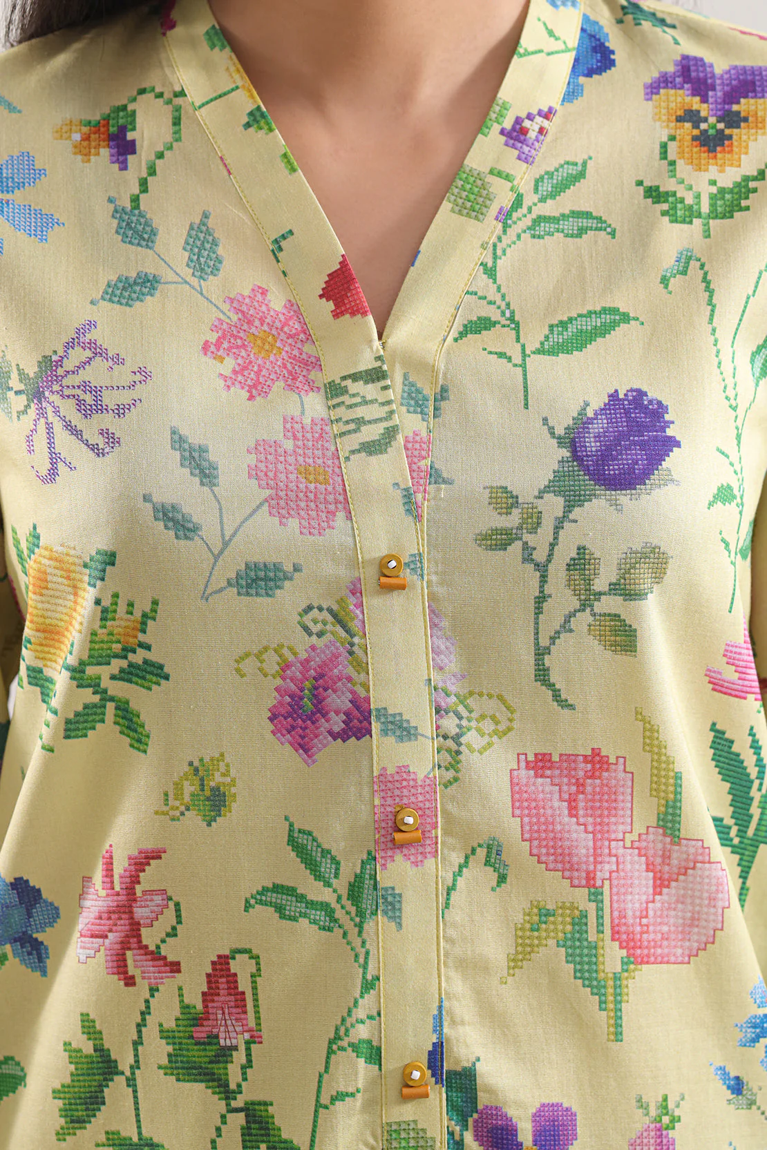 Unstitched Printed Lawn 2 Piece (Shirt/Trouser) - Image 4