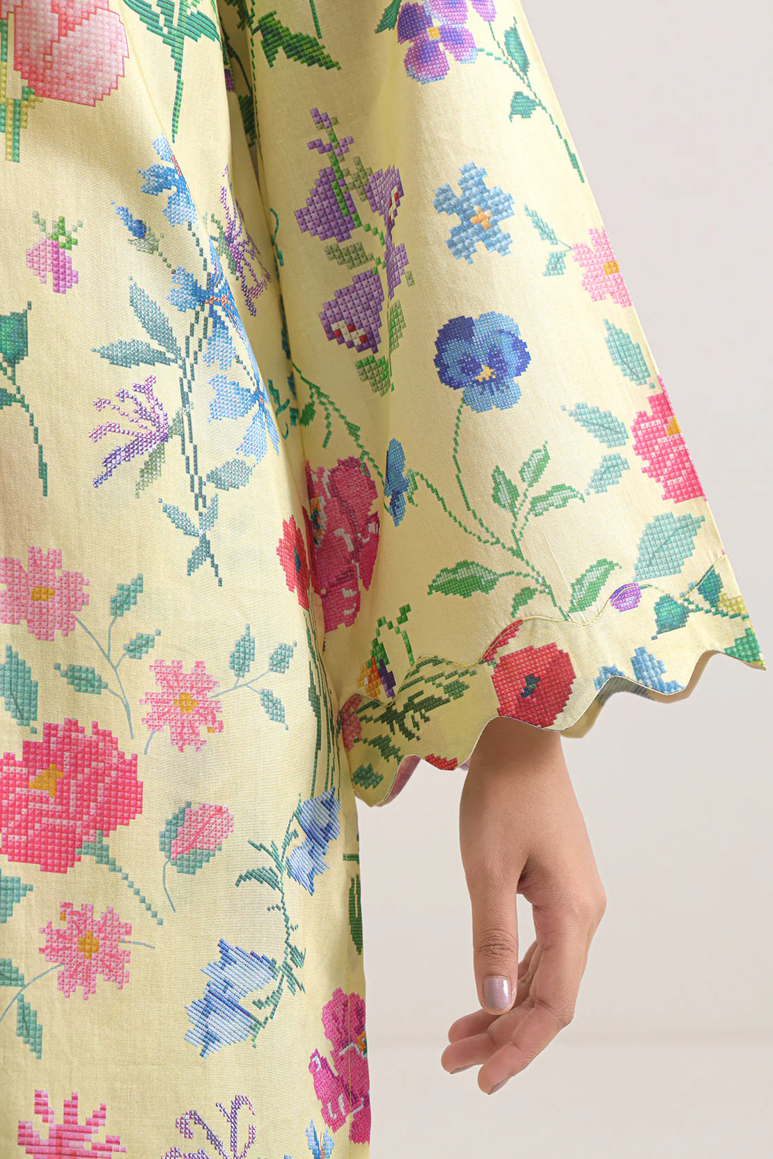 Unstitched Printed Lawn 2 Piece (Shirt/Trouser) - Image 5