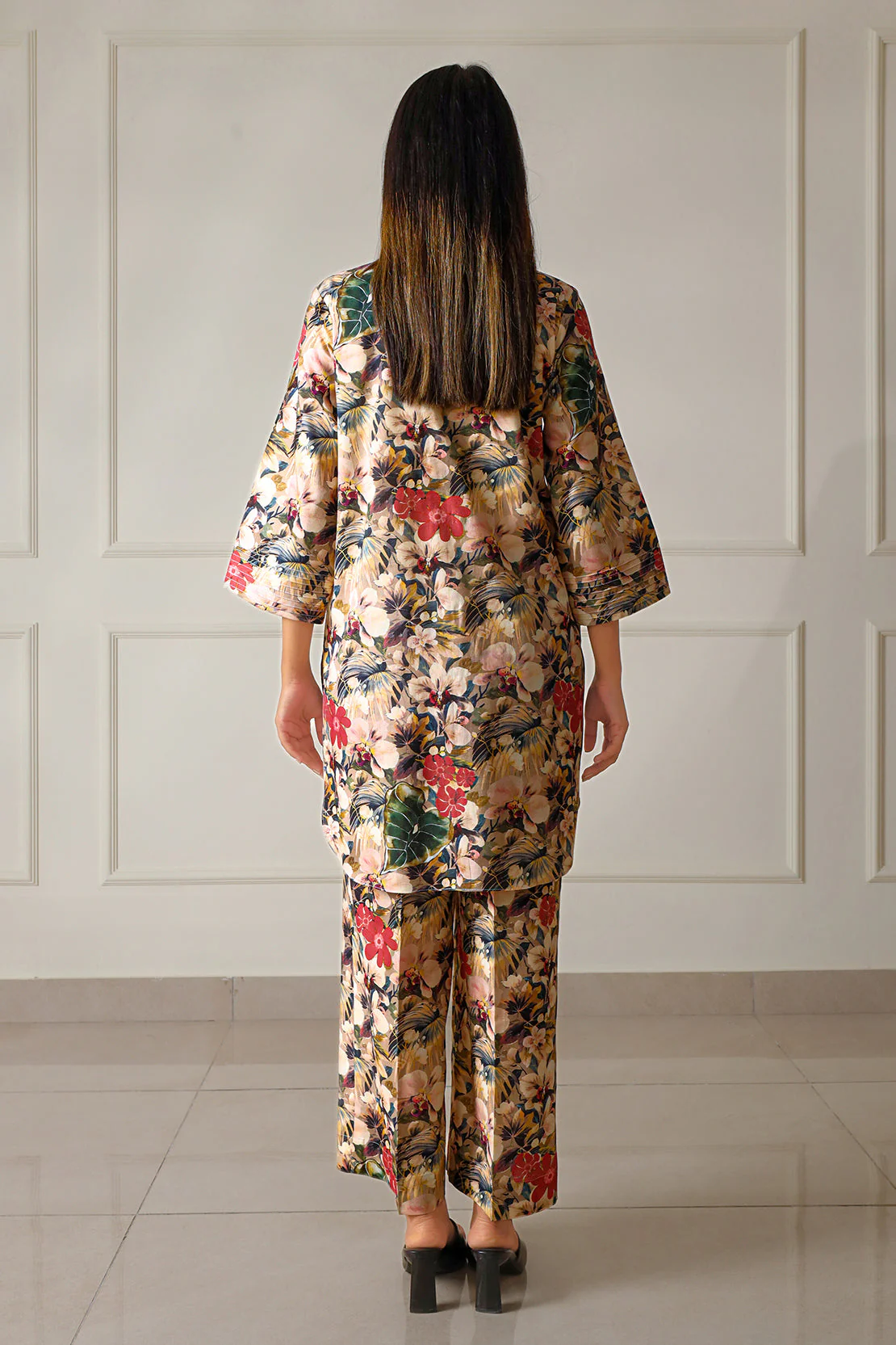 Unstitched Printed Lawn 2 Piece Shirt/Trouser - Image 4