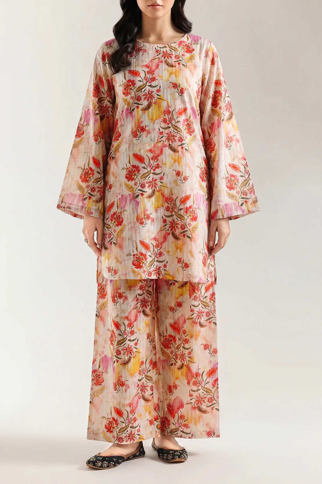 Unstitched Printed Lawn 2 Piece (Shirt/Trouser)