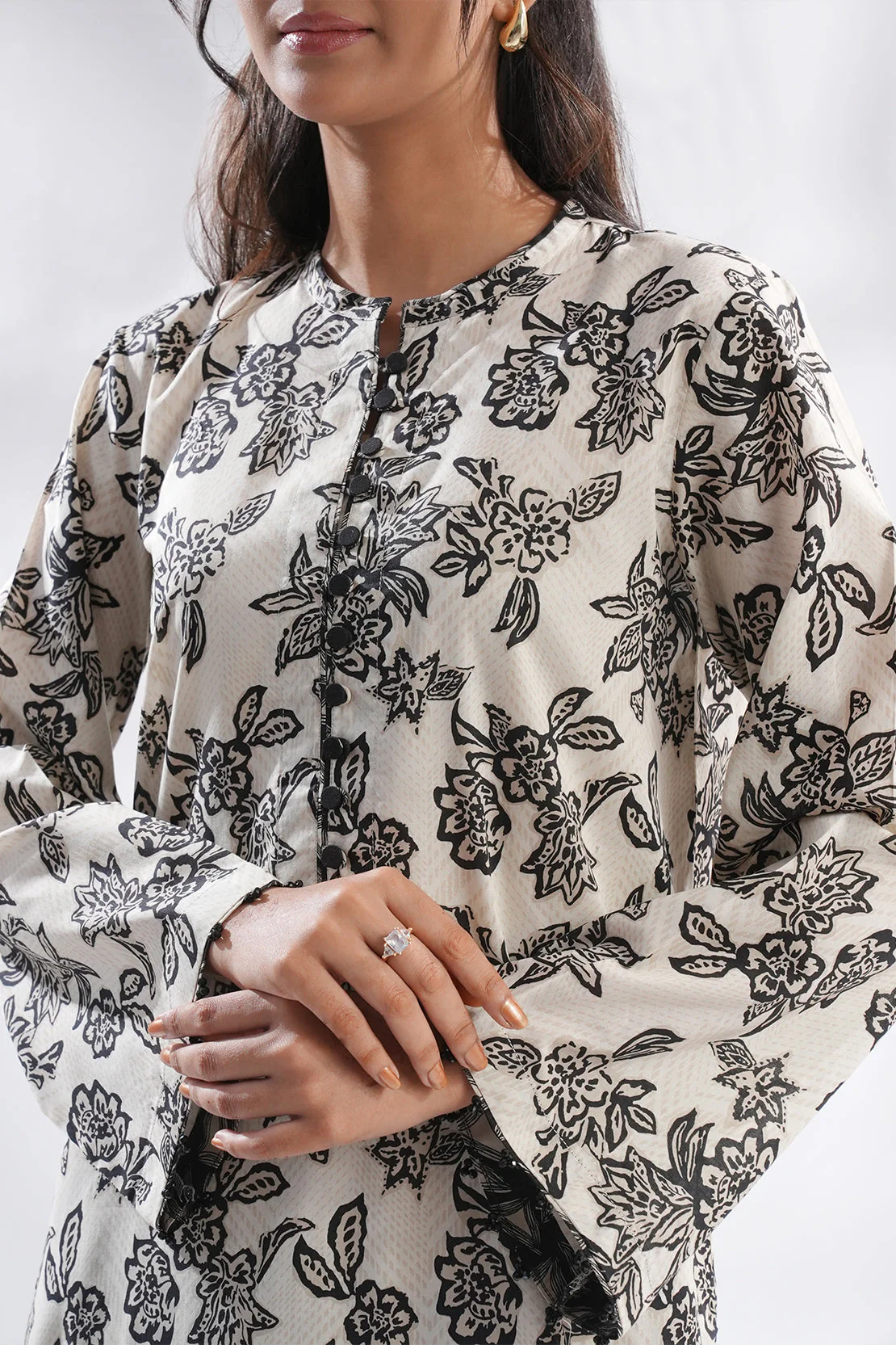 Unstitched Printed Lawn 2 Piece (Shirt/Trouser) - Image 5