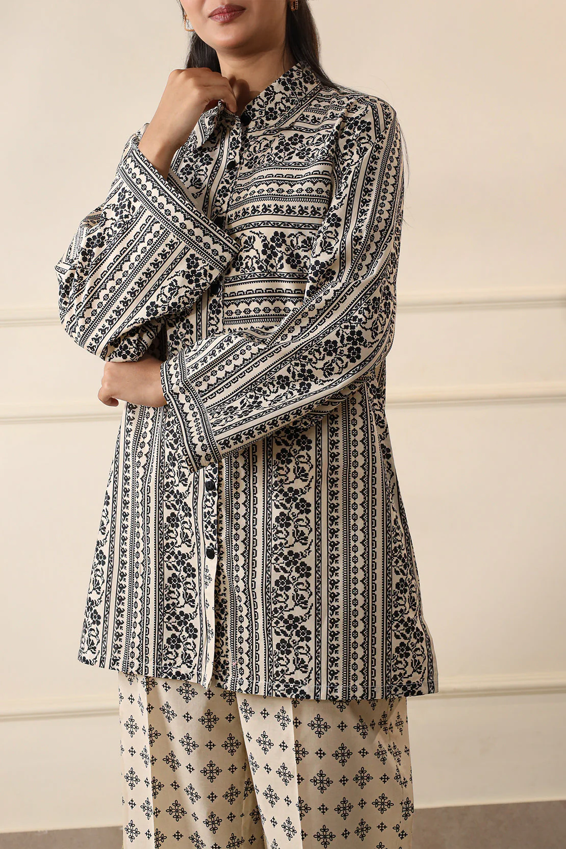Unstitched Printed Lawn 2 Piece Shirt/Trouser - Image 5