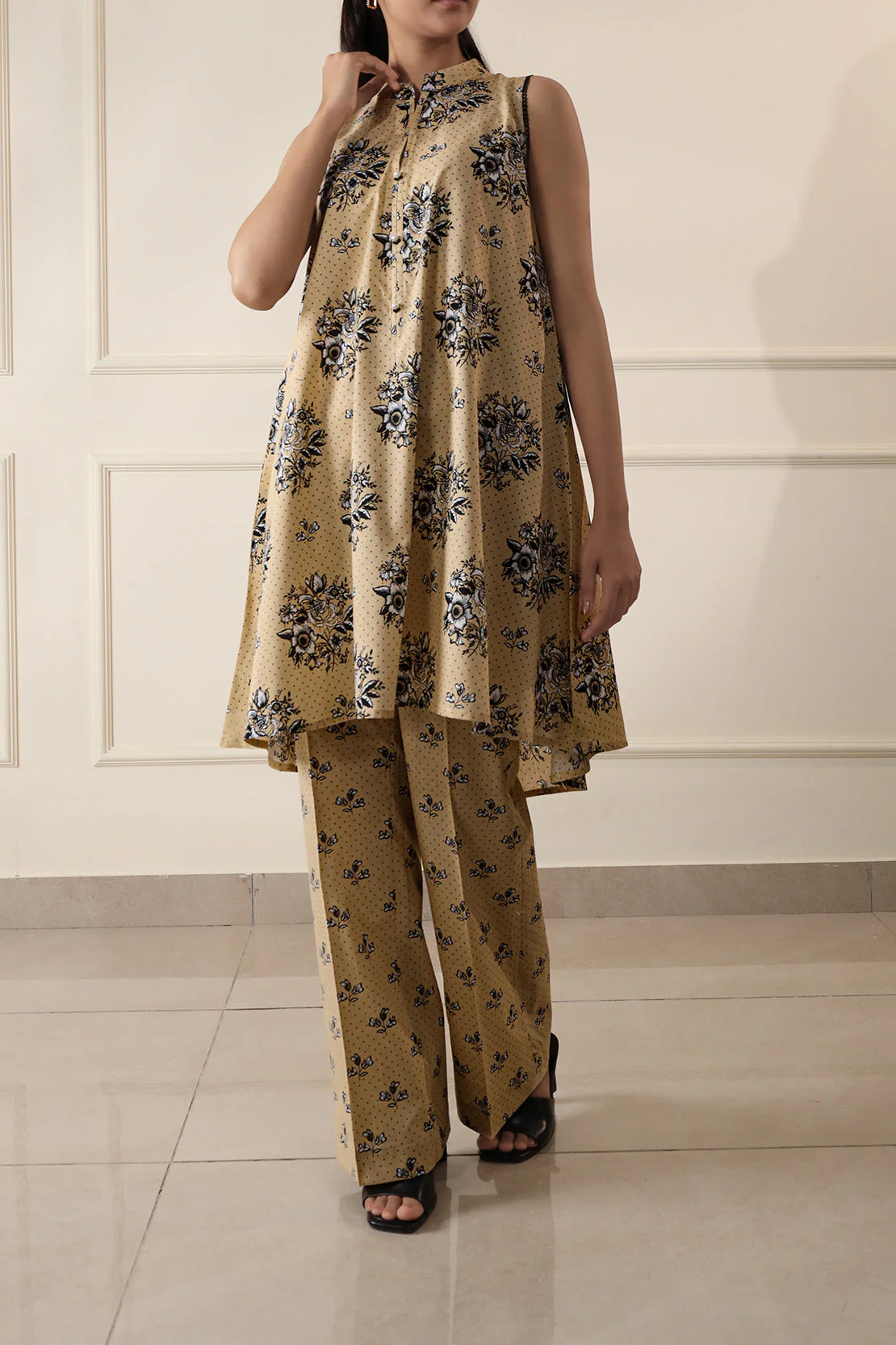 Unstitched Printed Lawn 2 Piece (Shirt/Trouser) - Image 2