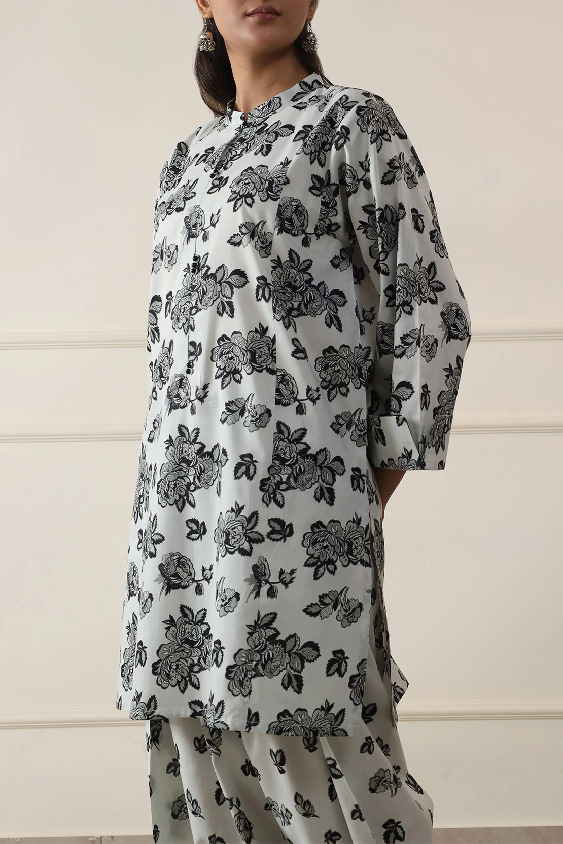 Unstitched Printed Lawn 2 Piece Shirt/Trouser - Image 4