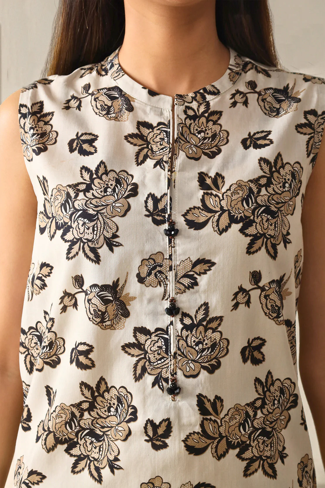 Unstitched Printed Lawn 2 Piece (Shirt/Trouser) - Image 4