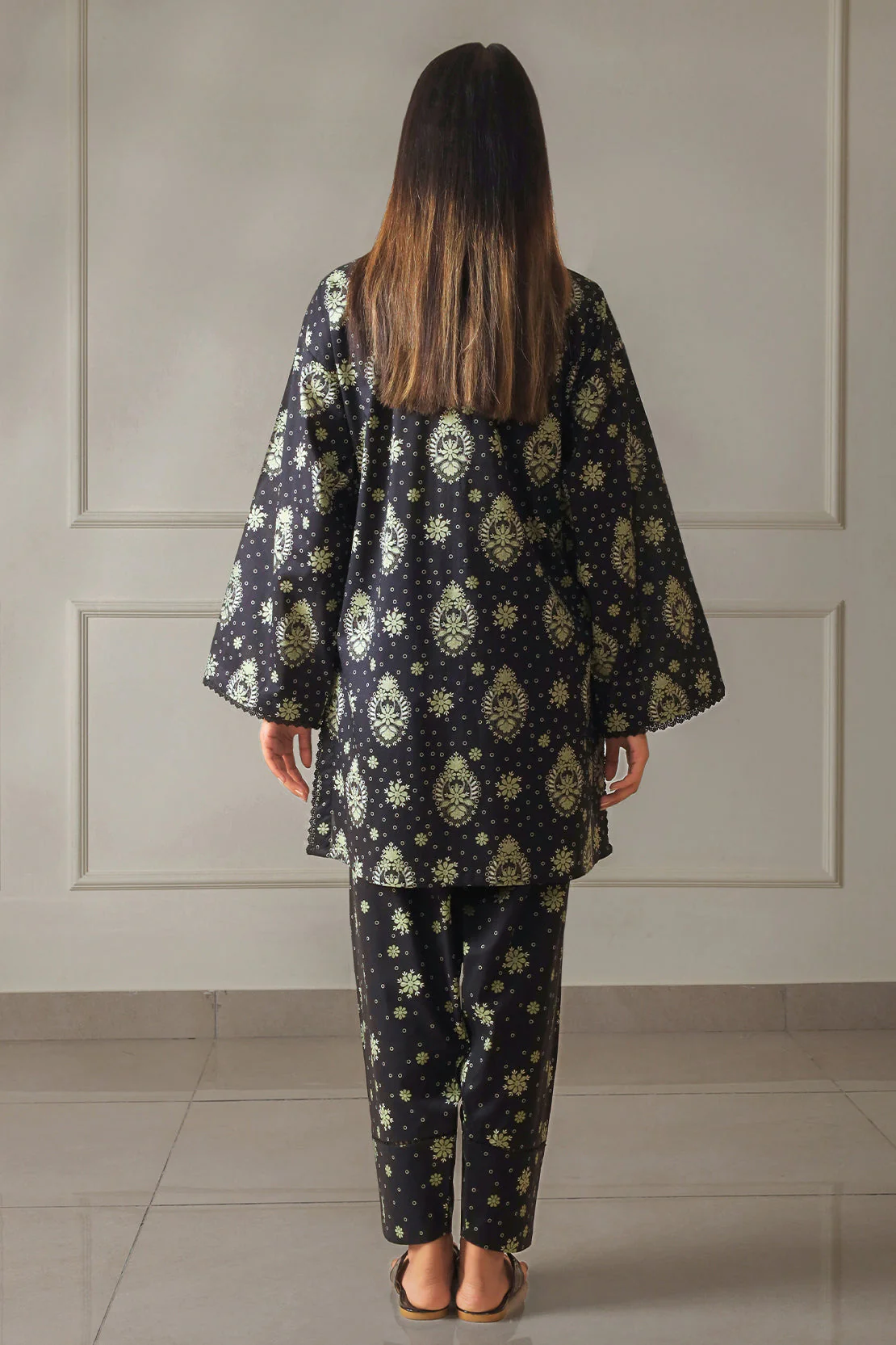 Unstitched Printed Lawn 2 Piece (Shirt/Trouser) - Image 2