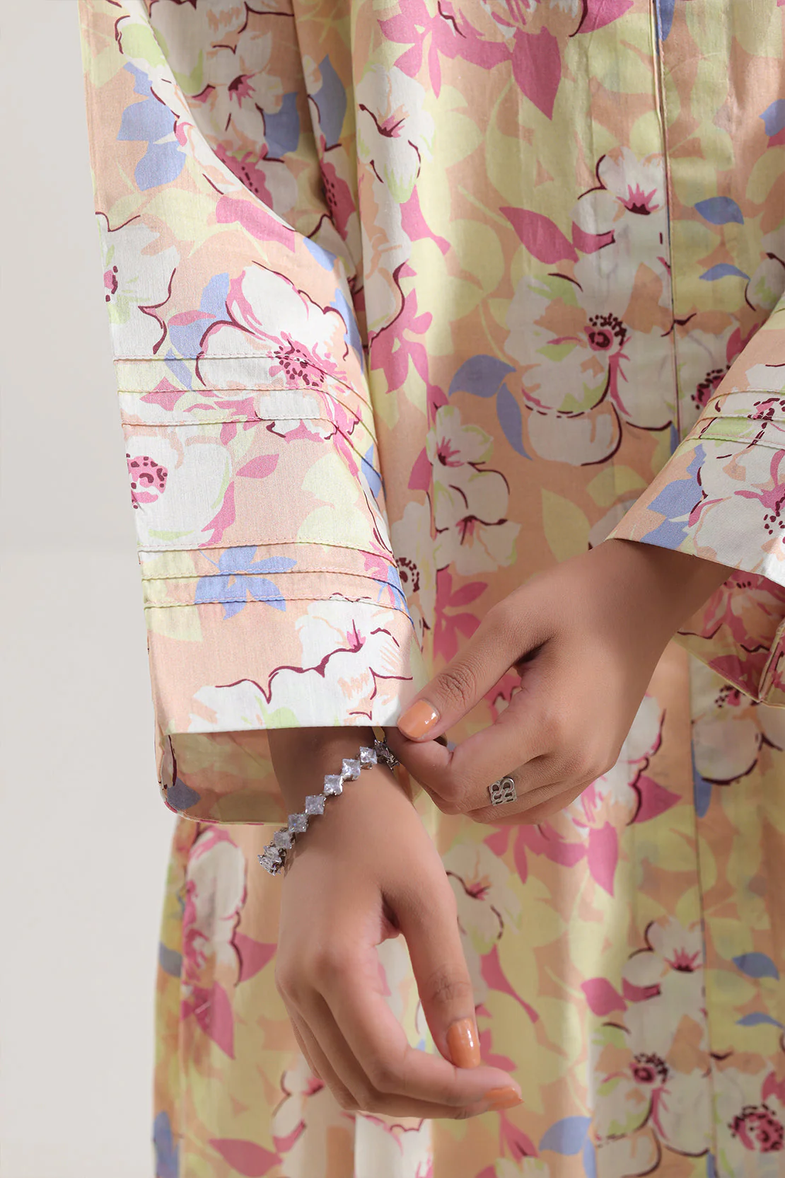 Unstitched Printed Lawn 2 Piece (Shirt/Trouser) - Image 5