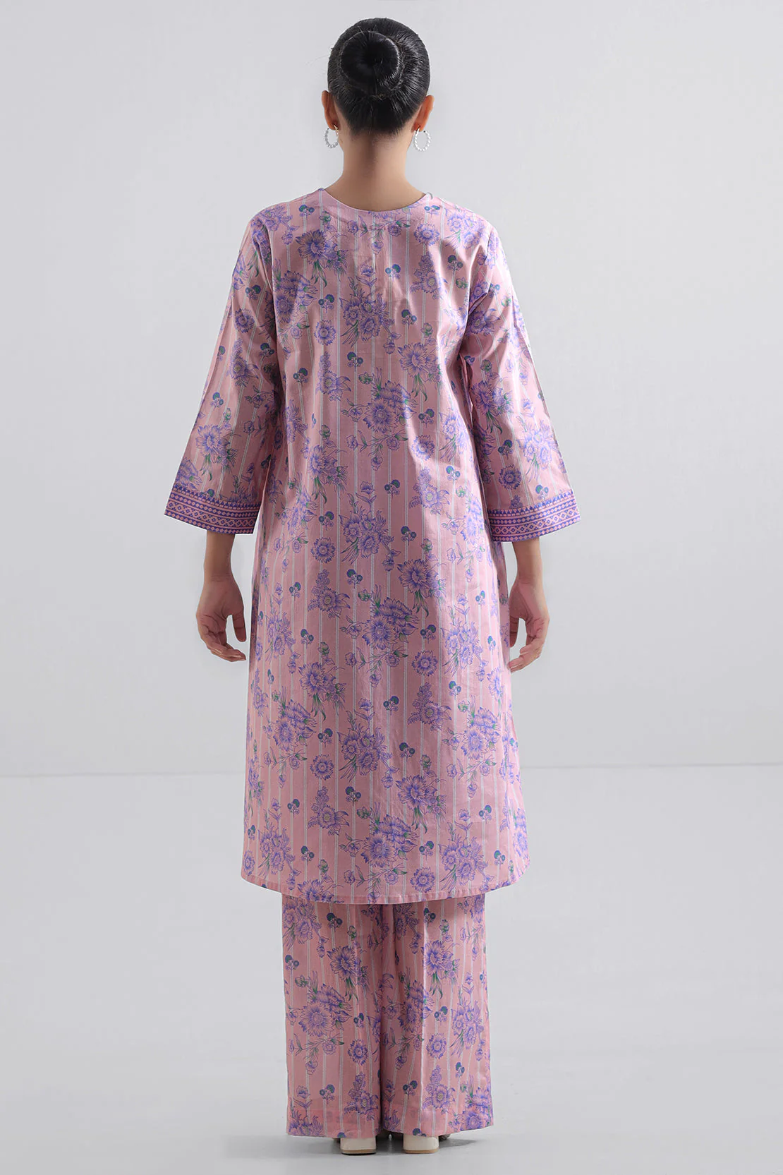 Unstitched Printed Lawn 2 Piece (Shirt/Trouser) - Image 4