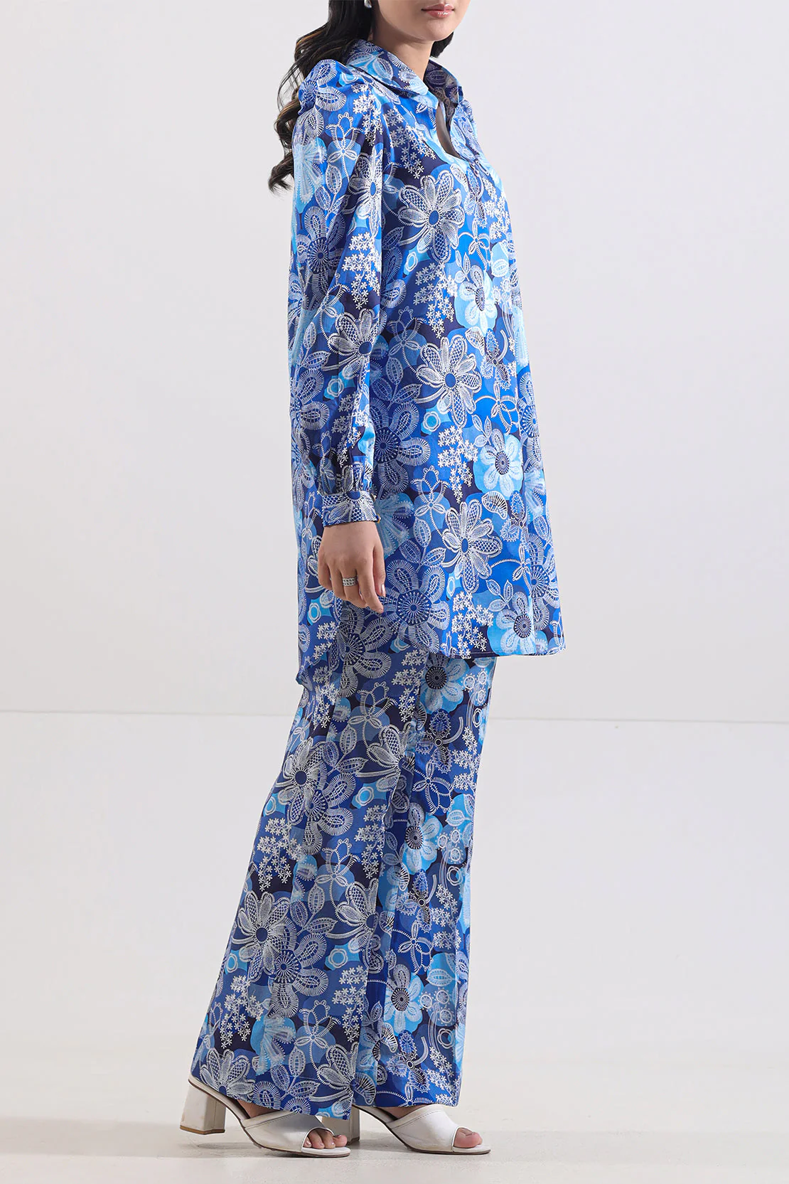 Unstitched Printed Lawn 2 Piece (Shirt/Trouser) - Image 2