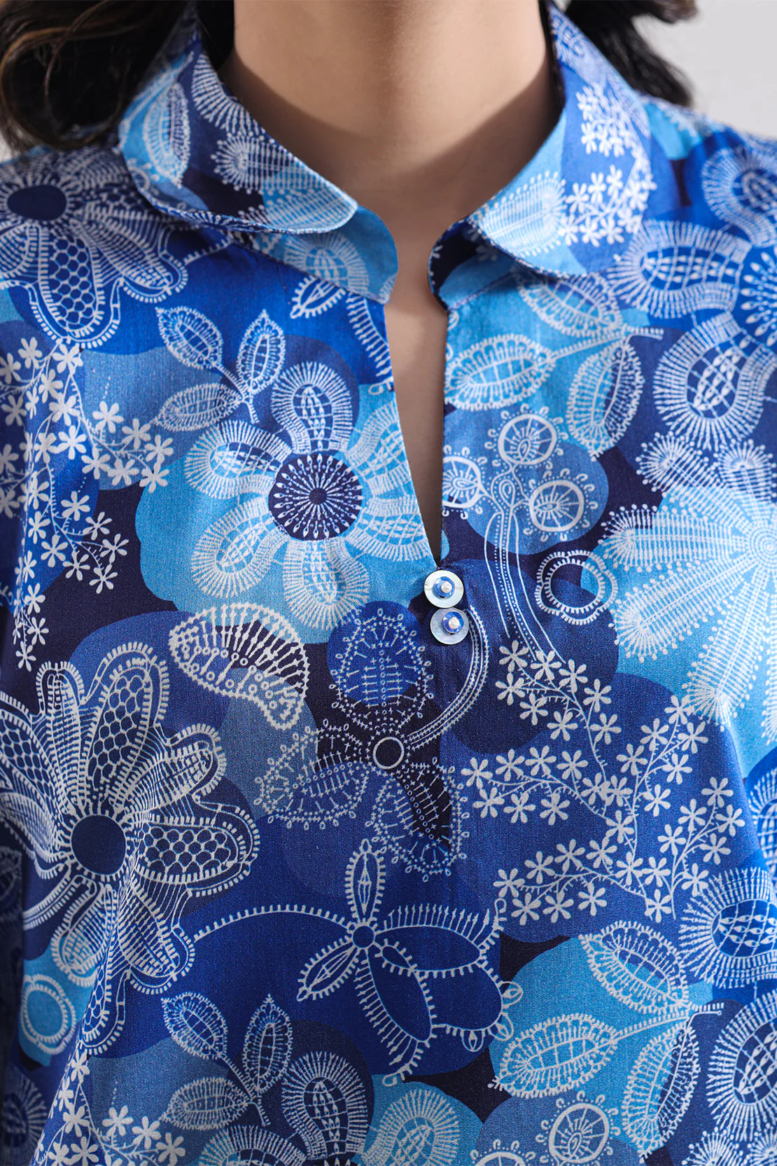 Unstitched Printed Lawn 2 Piece (Shirt/Trouser) - Image 4