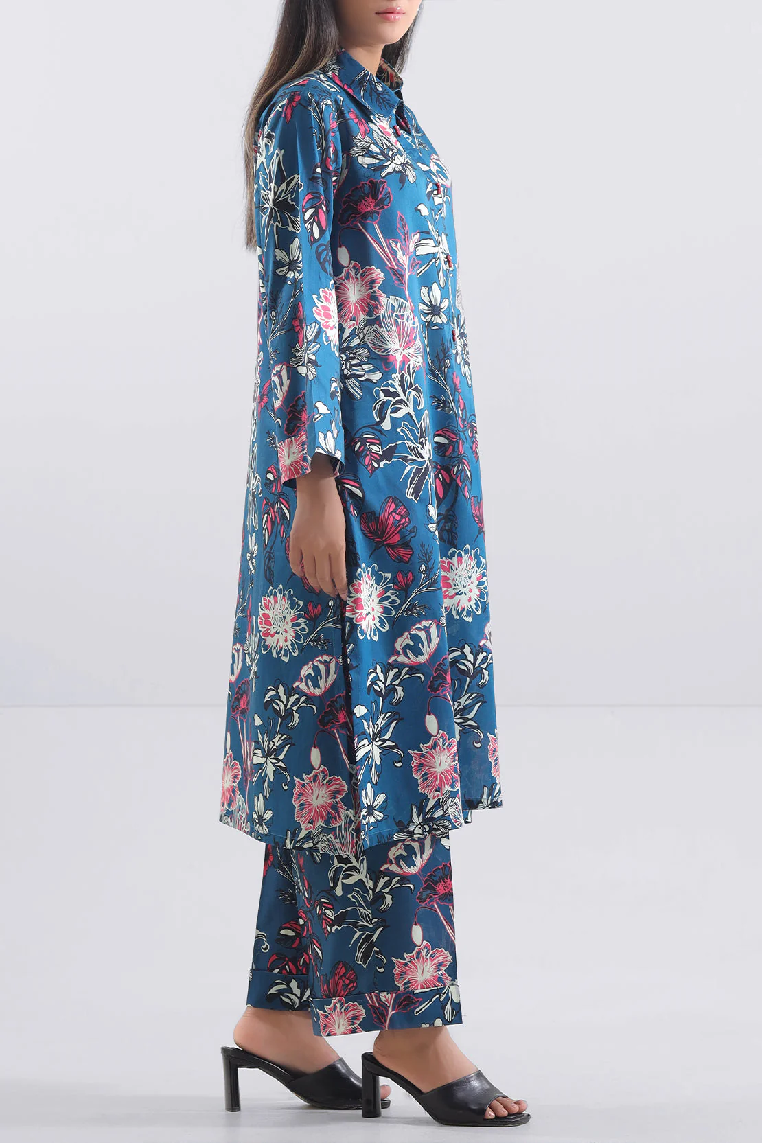 Unstitched Printed Lawn 2 Piece (Shirt/Trouser) - Image 3