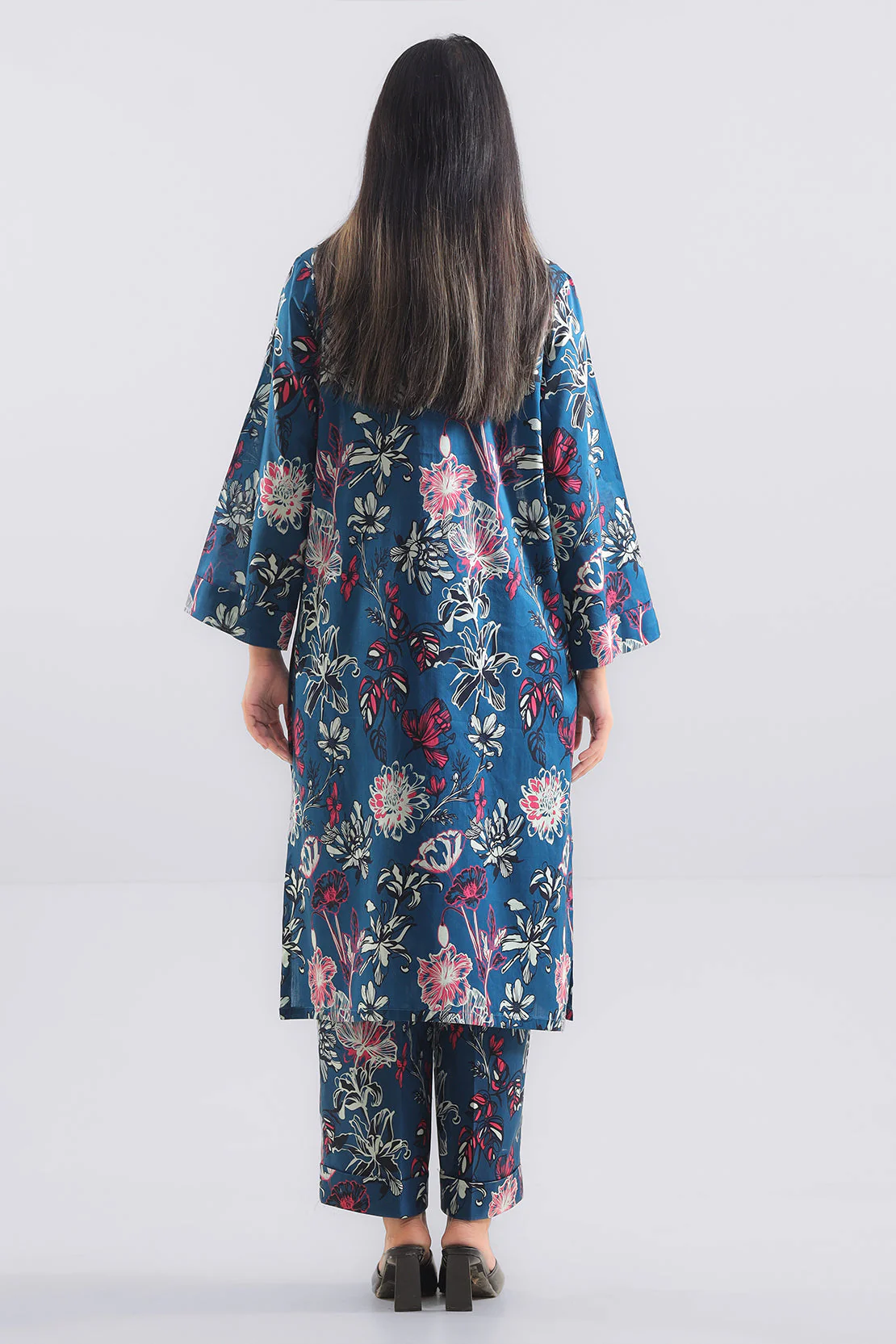 Unstitched Printed Lawn 2 Piece (Shirt/Trouser) - Image 4