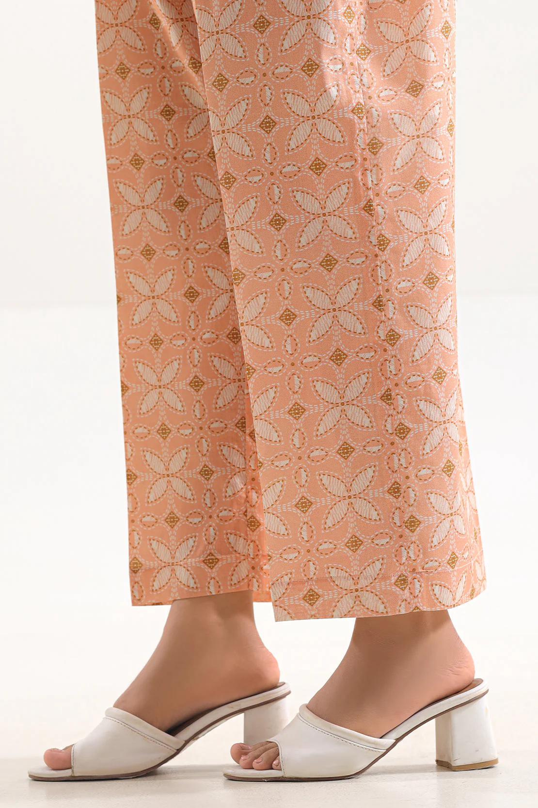 Unstitched Printed Lawn 2 Piece (Shirt/Trouser) - Image 7