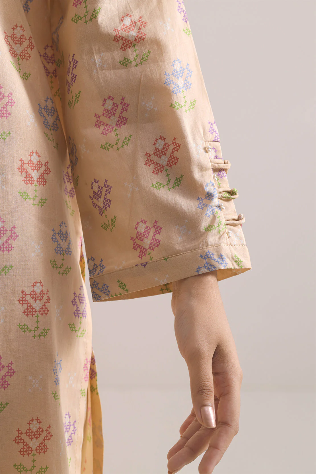 Unstitched Printed Lawn 2 Piece (Shirt/Trouser) - Image 4