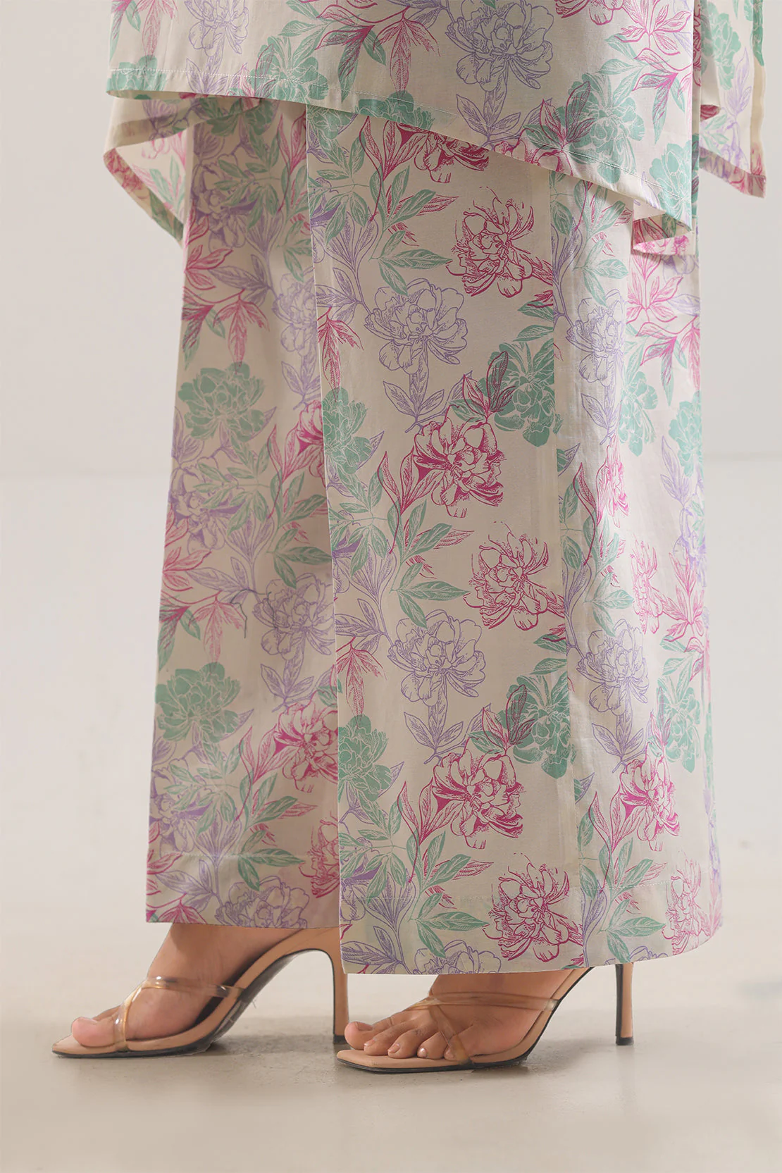 Unstitched Printed Lawn 2 Piece (Shirt/Trouser) - Image 6