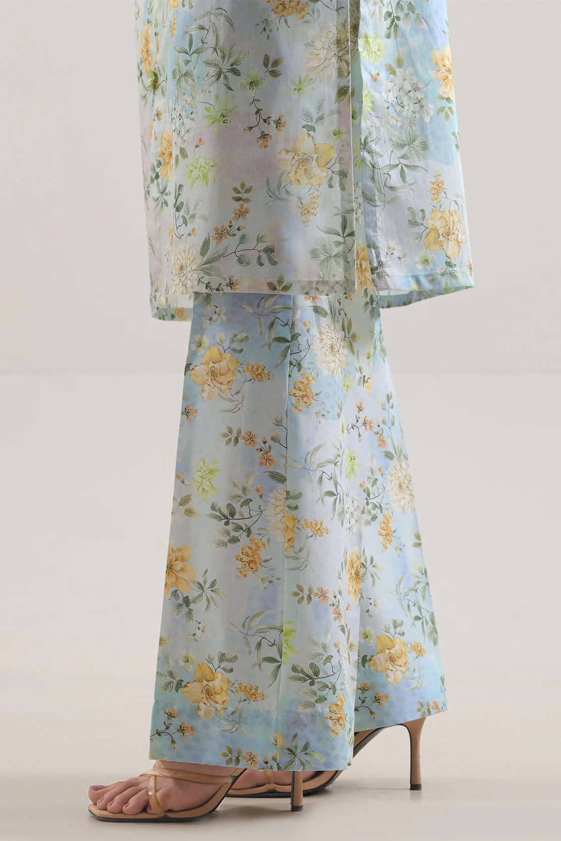 Unstitched Printed Lawn 2 Piece (Shirt/Trouser) - Image 5