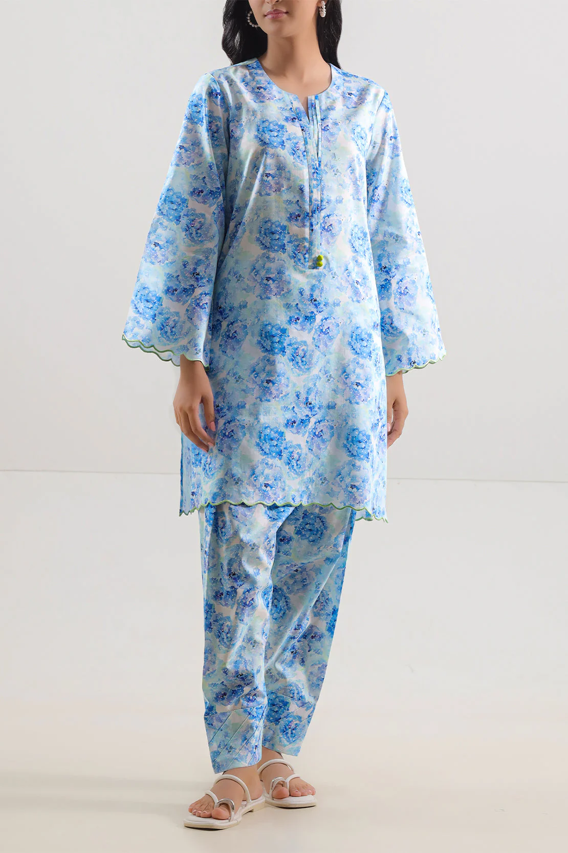 Unstitched Printed Lawn 2 Piece (Shirt/Trouser)