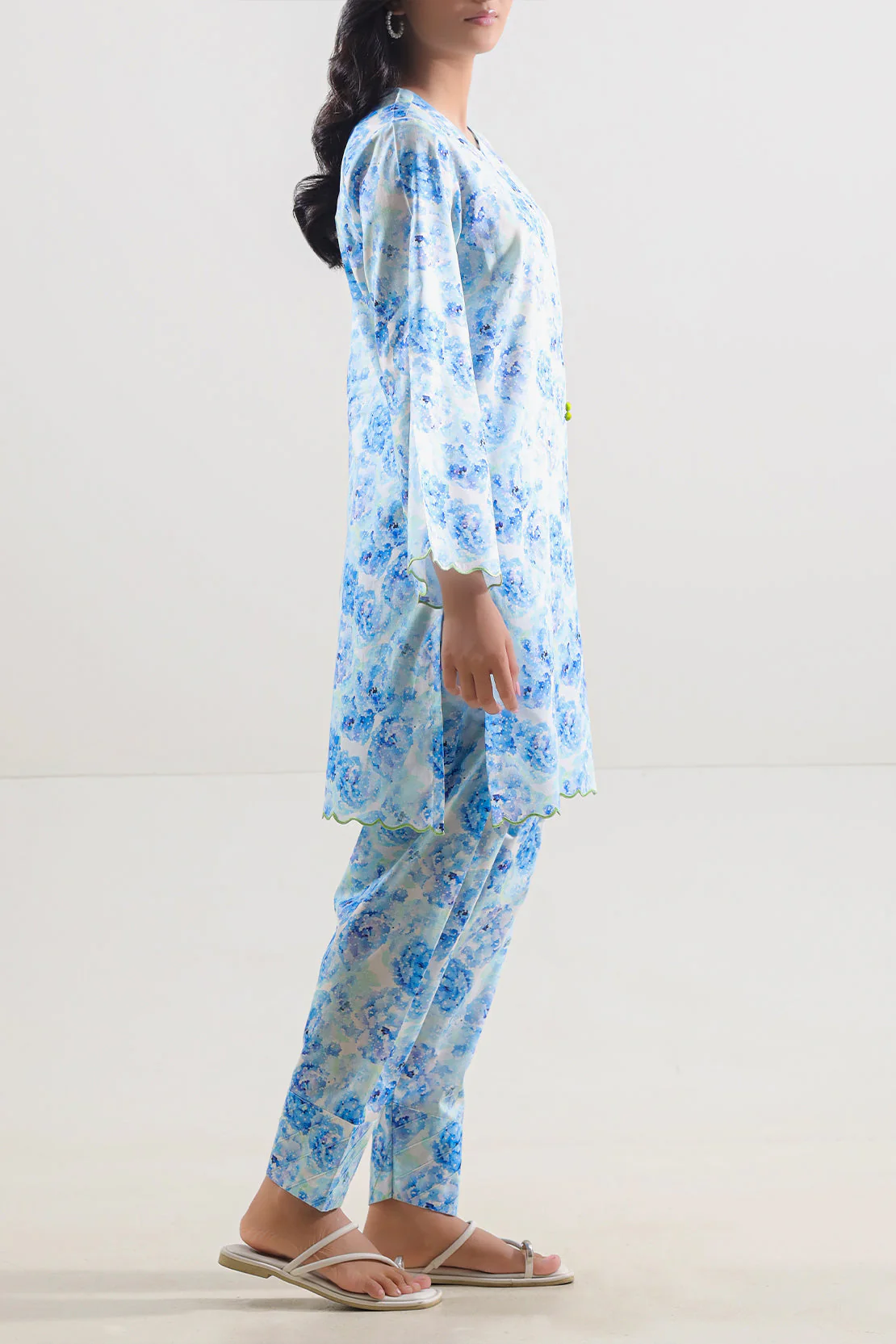 Unstitched Printed Lawn 2 Piece (Shirt/Trouser) - Image 3