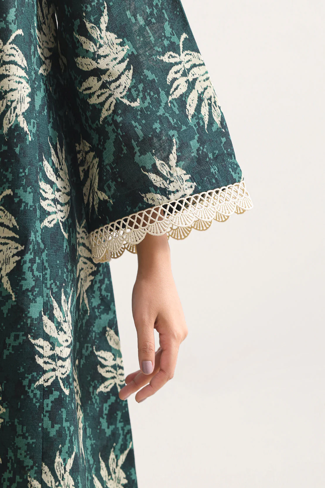 Unstitched Printed Lawn 2 Piece (Shirt/Trouser) - Image 5